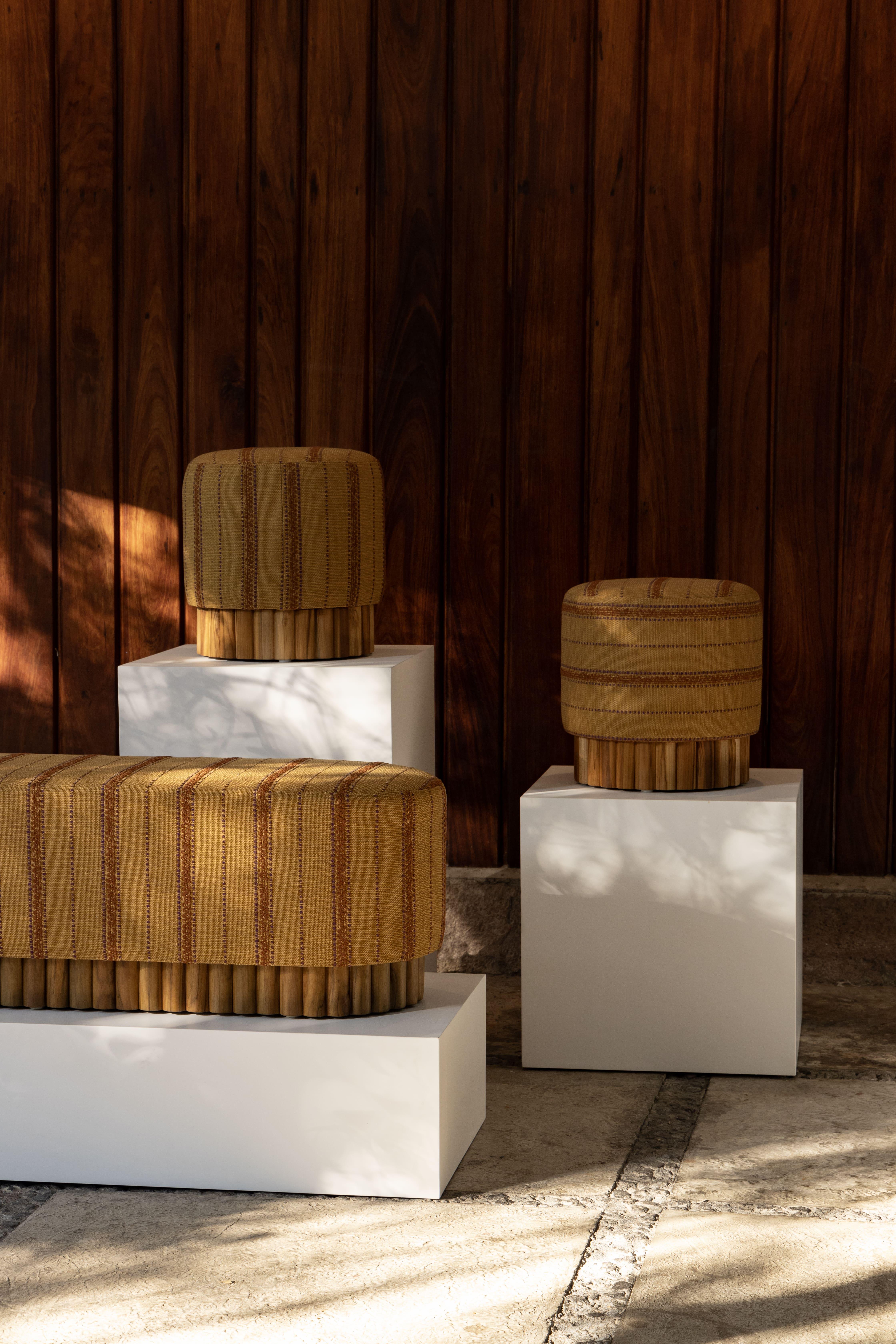 Minimalist Ensamble Pouf in Acosta Mendoza 138-22 Vertical For Sale
