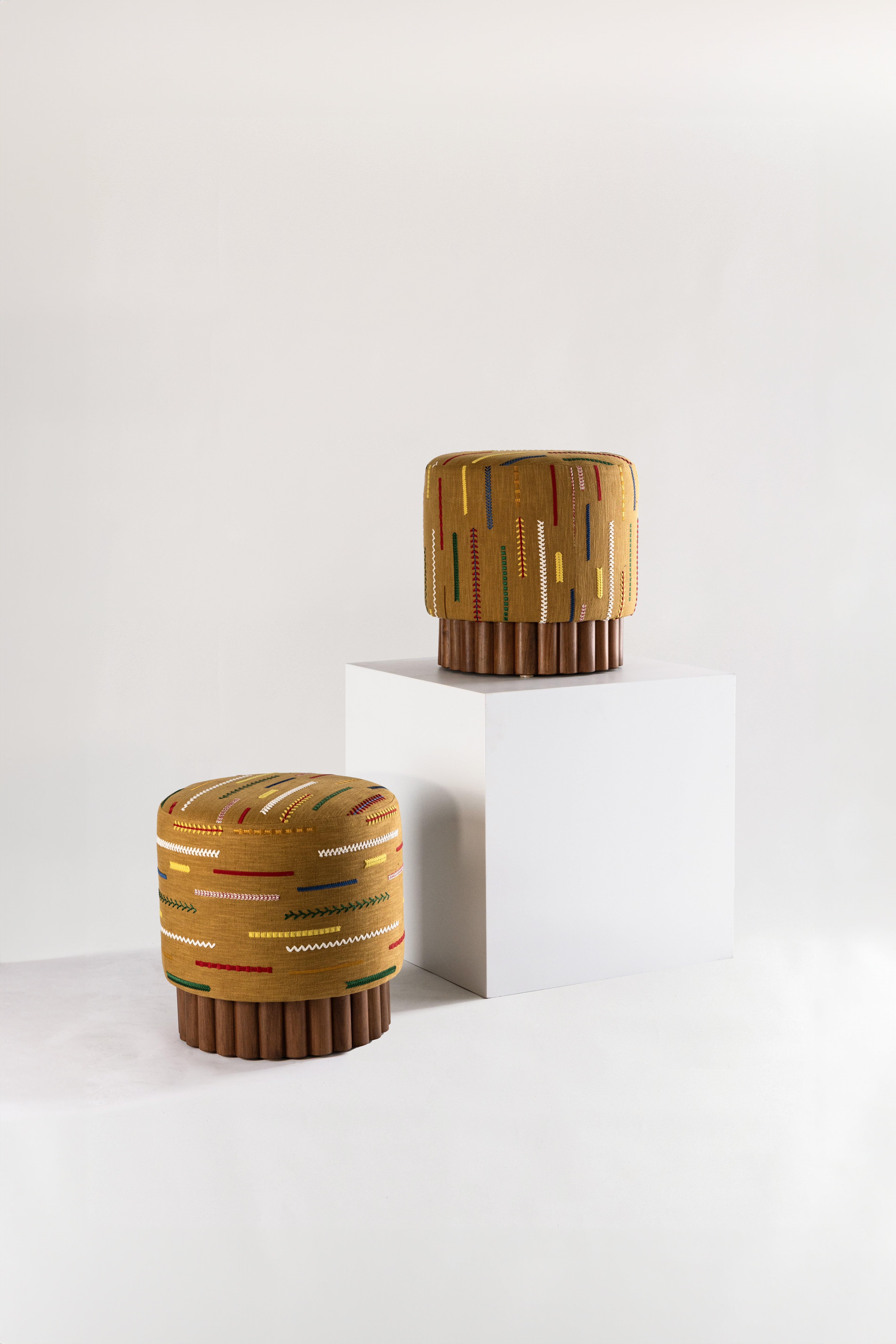 Ensamble-Pouf in Careyes 22 Horizontal (Minimalistisch) im Angebot