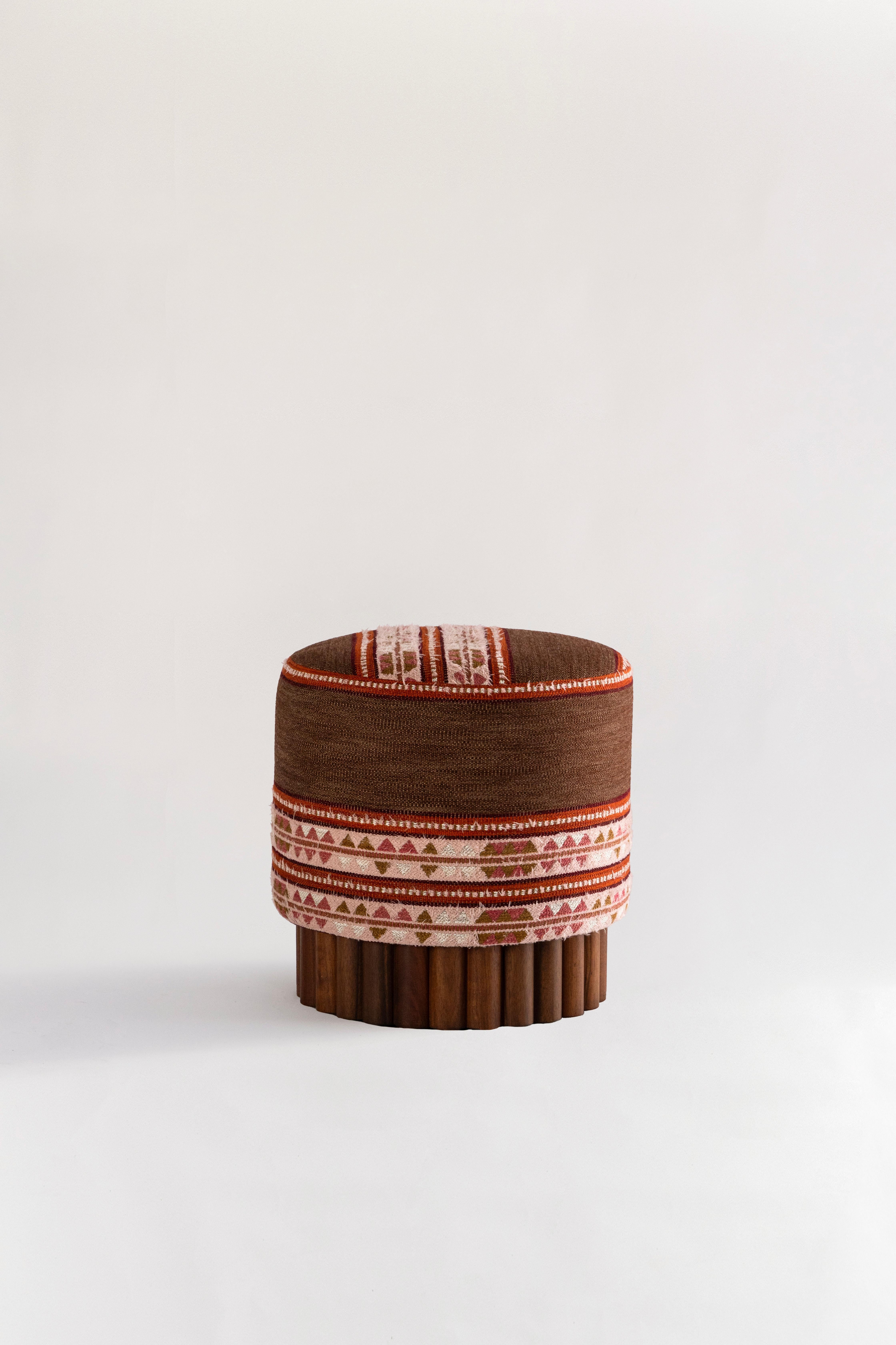 Ensamble-Pouf in Escondido Alma 35 (Mexikanisch) im Angebot
