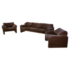 Ensemble canapé 3 places et deux fauteuils Maralunga par Vico Magistretti
