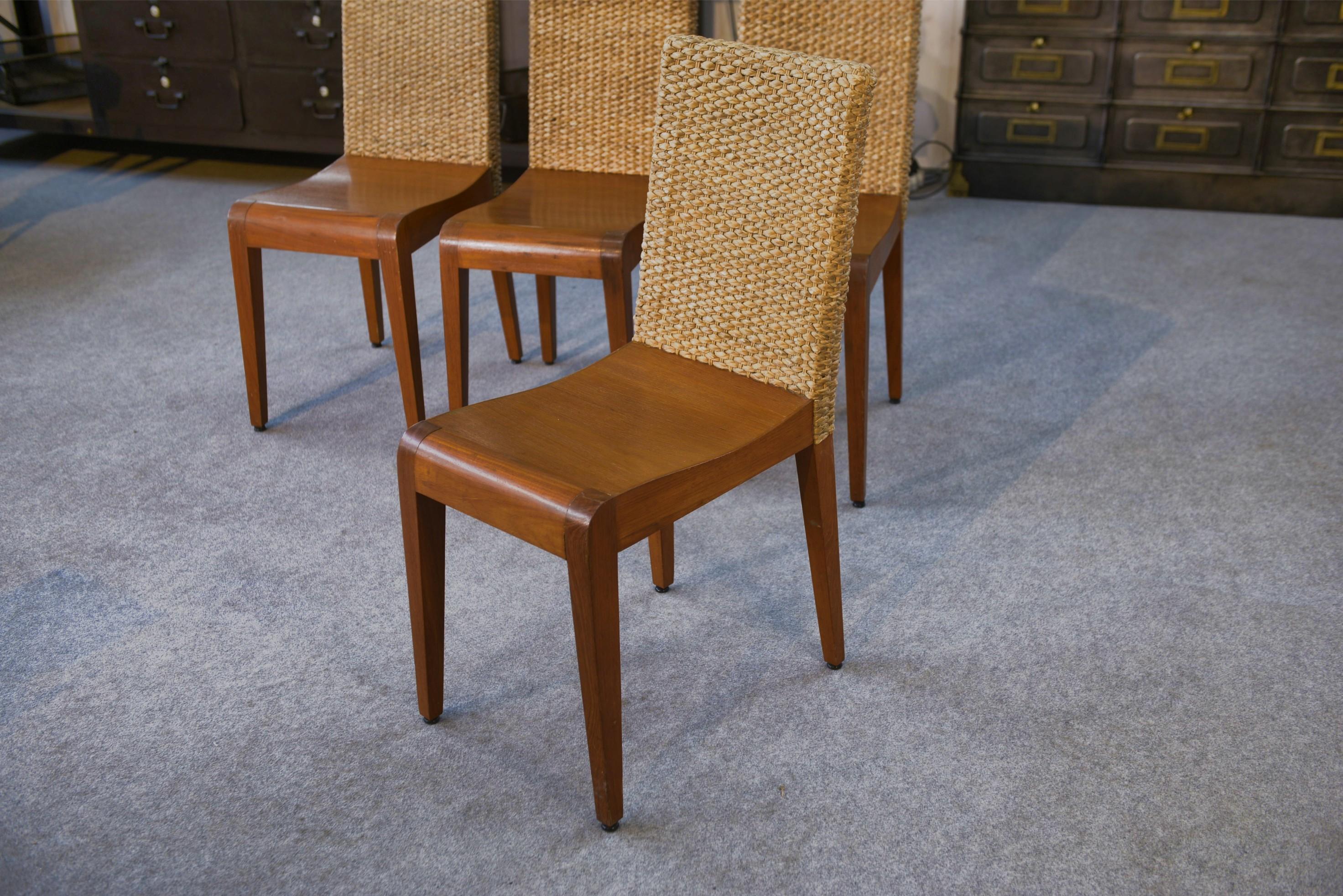 Ensemble de 4 chaises éditées par Yothaka In Good Condition For Sale In TOURCOING, FR