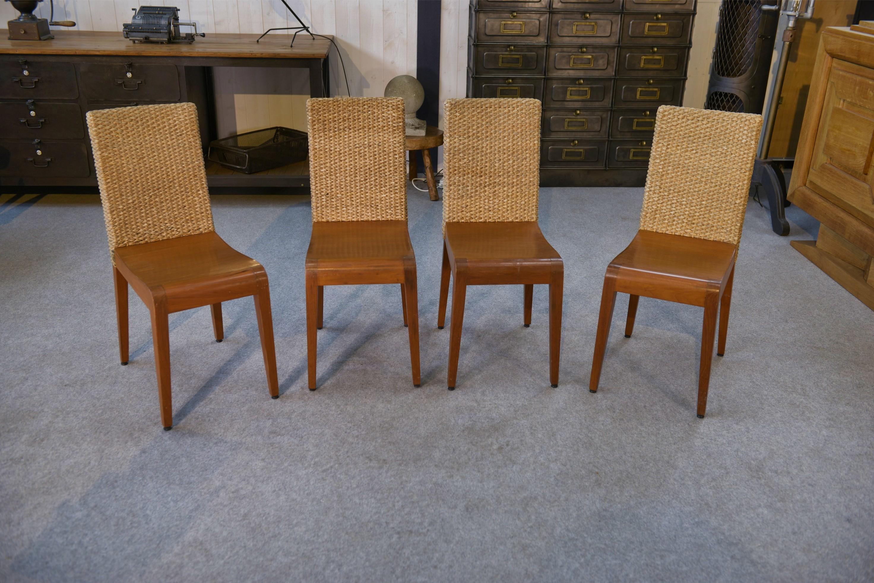 Ensemble de 4 chaises éditées par Yothaka For Sale 1