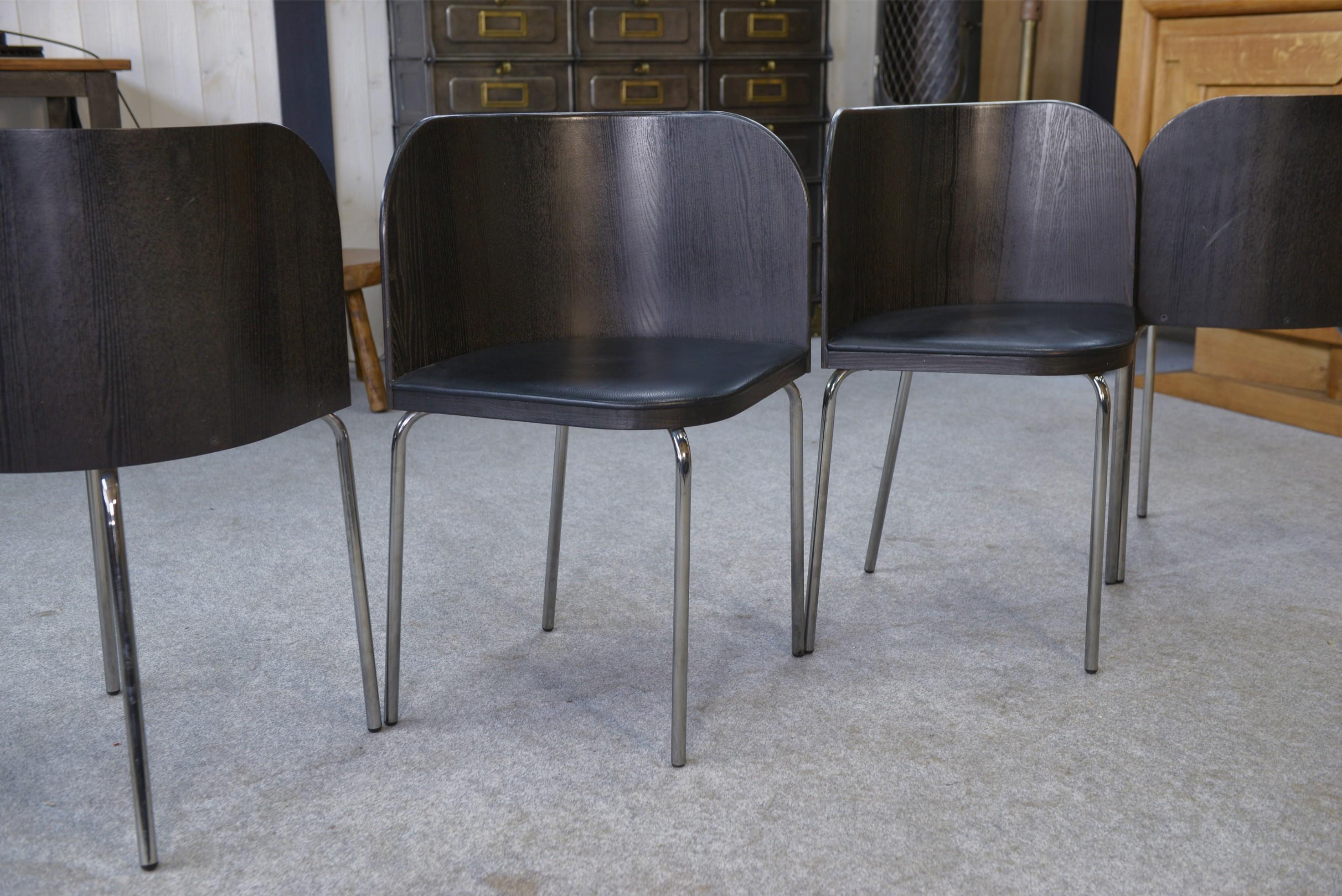 Conjunto de 4 sillas por Sandra Kregnert en venta 3