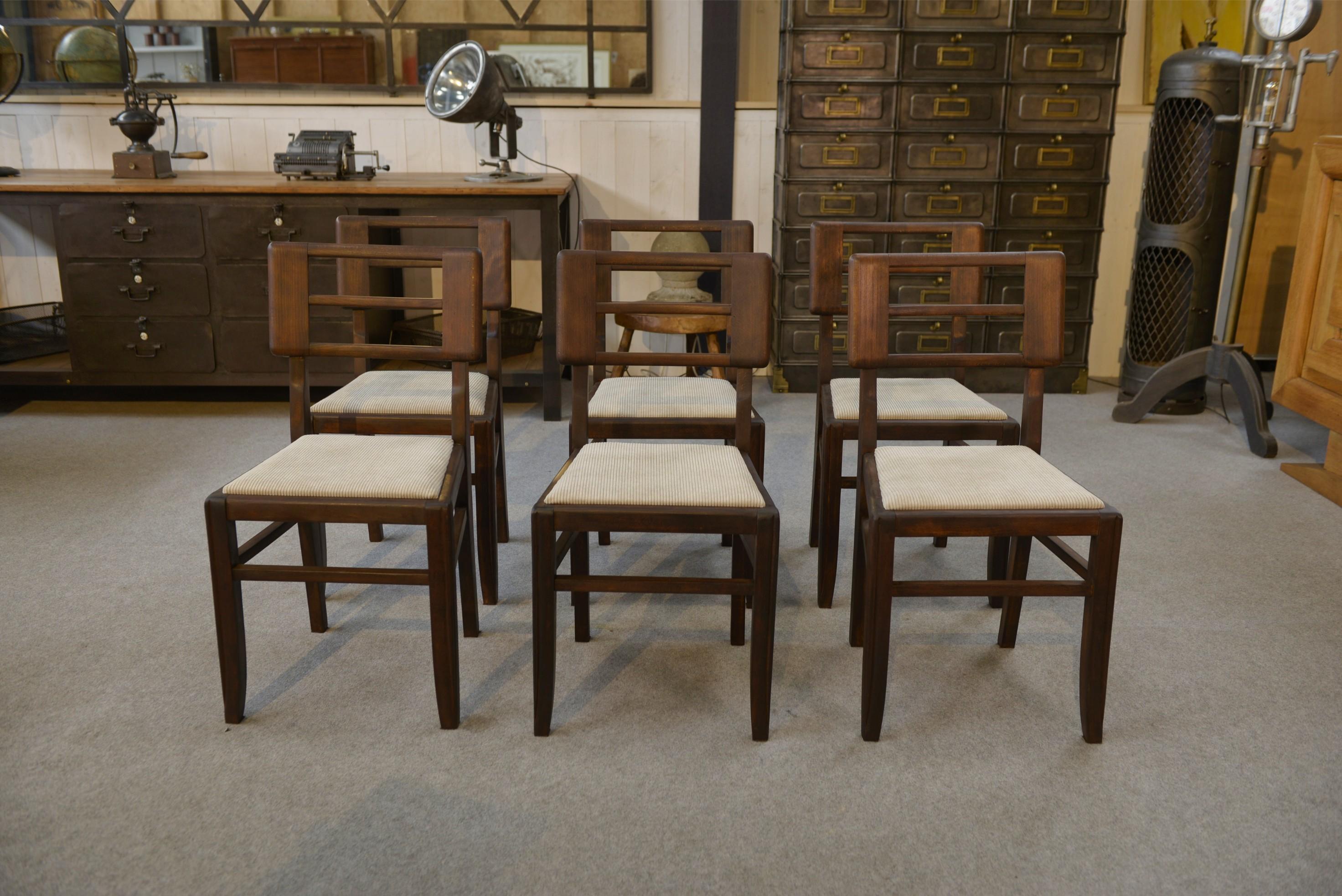 Francese Ensemble de 6 chaises par Pierre Cruege 1960's in vendita
