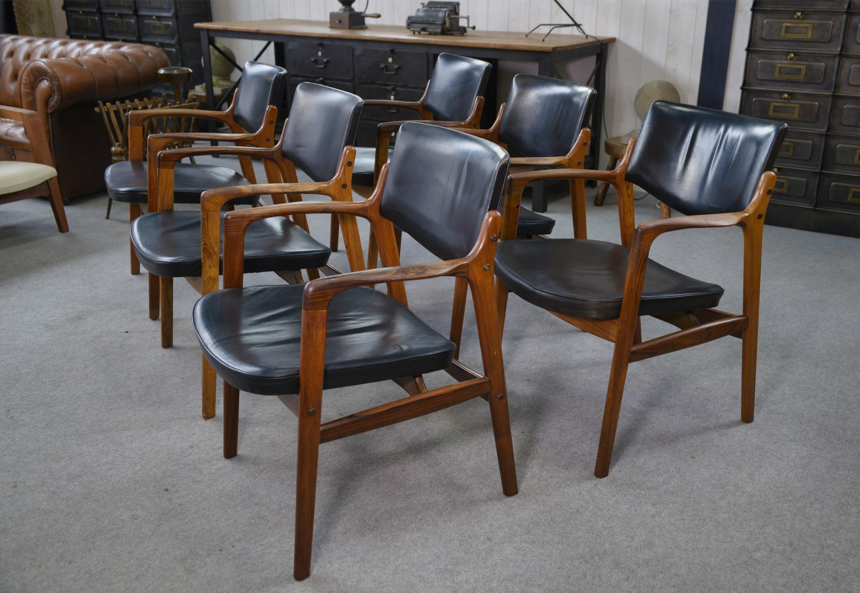Ensemble de 6 fauteuils scandinaves en cuir et palissandre par Gondo Gravesen In Good Condition For Sale In TOURCOING, FR
