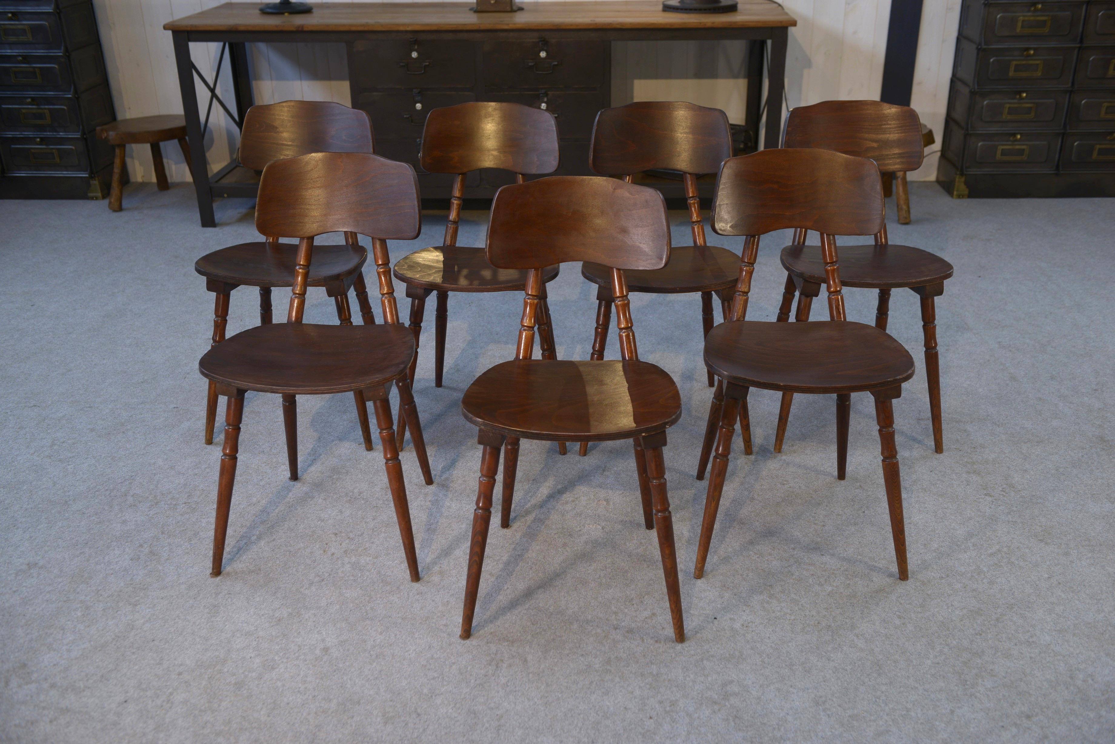 Brutalist Ensemble de 7 chaises en chêne et contreplaqué de hêtre For Sale