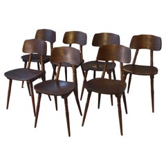 Ensemble de 7 chaises en chêne et contreplaqué de hêtre