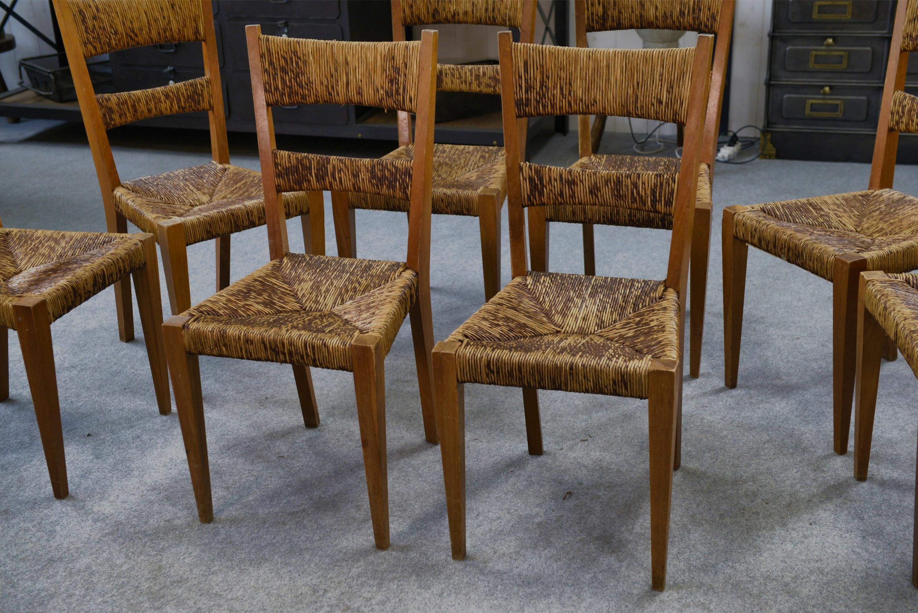 Ensemble di 8 chaises dans le goût de Geneviève Pons anni '50 in vendita 4
