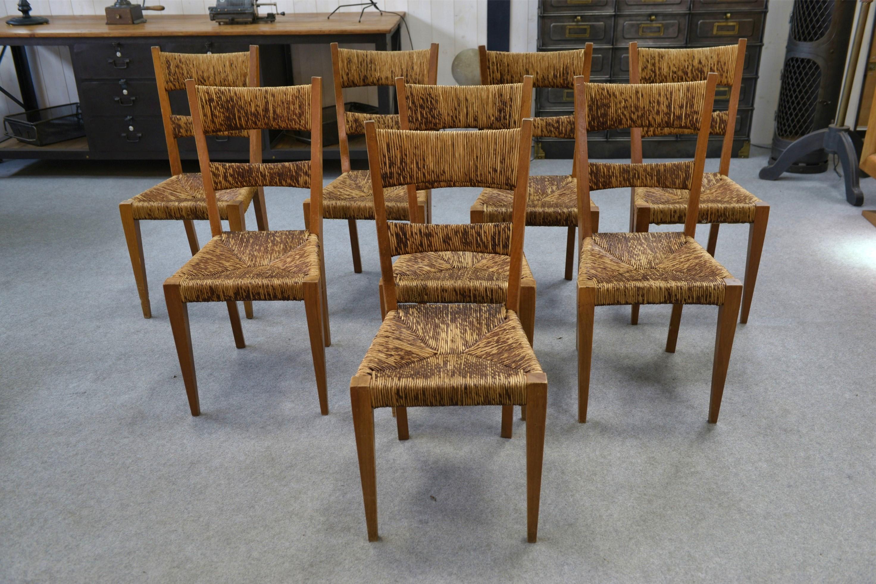 Scandinavo moderno Ensemble di 8 chaises dans le goût de Geneviève Pons anni '50 in vendita