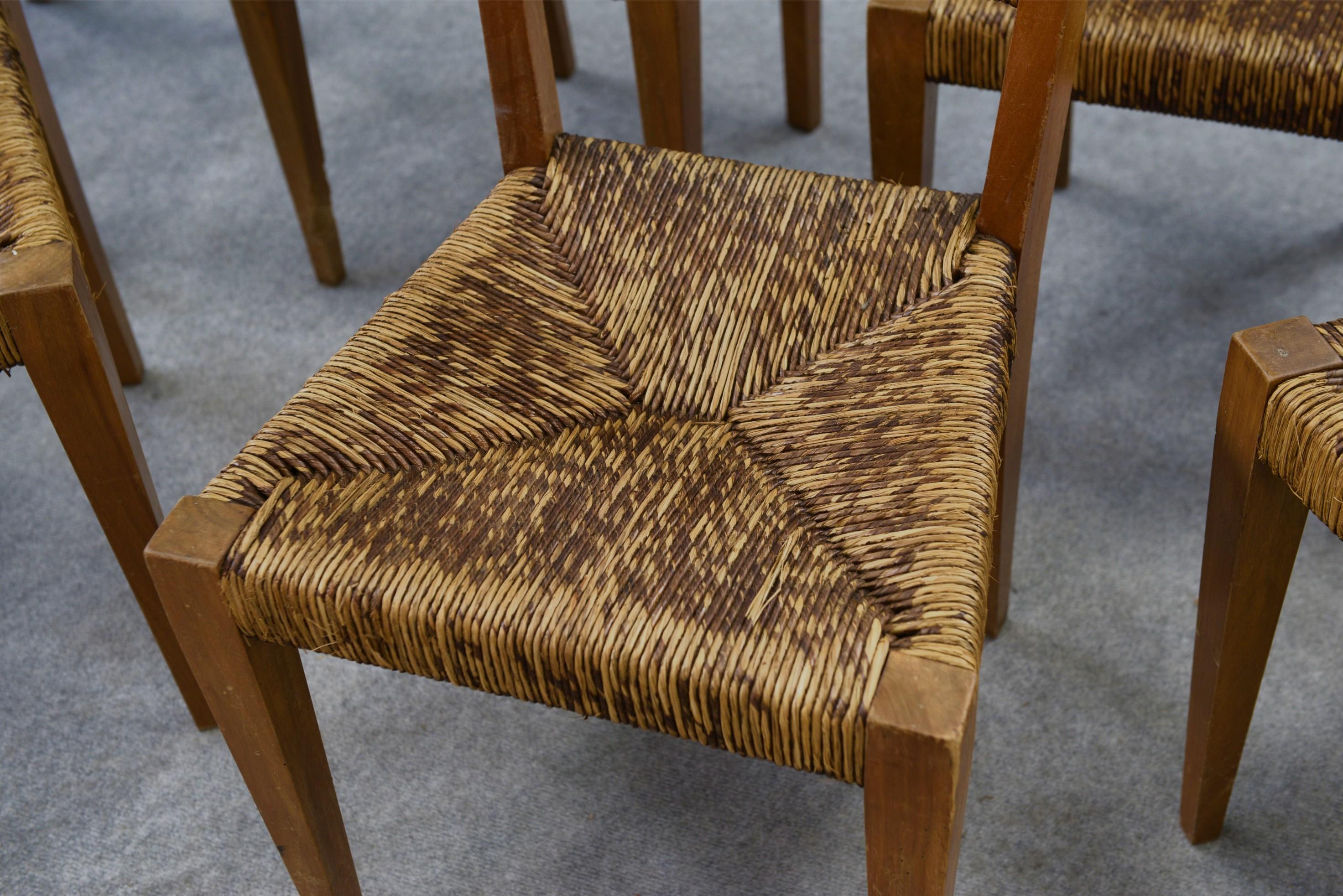 Ensemble di 8 chaises dans le goût de Geneviève Pons anni '50 in vendita 3