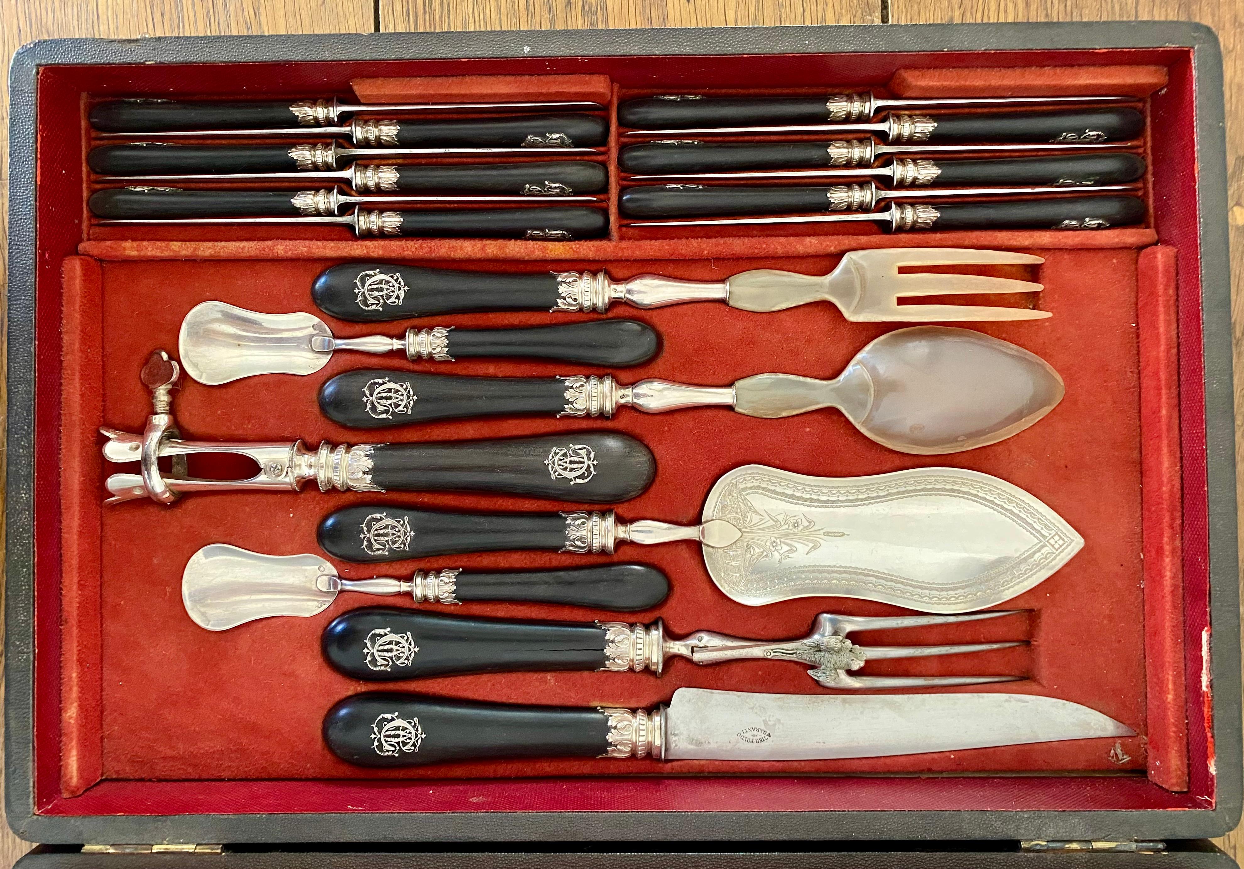 Ensemble de couteaux Napoléon III, argent et ébène en vente 9