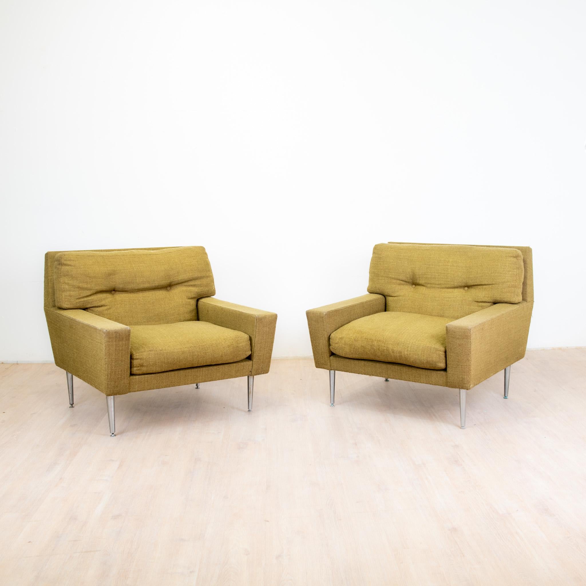 Ensemble de deux fauteuils géométriques avec bases en métal, anni '60