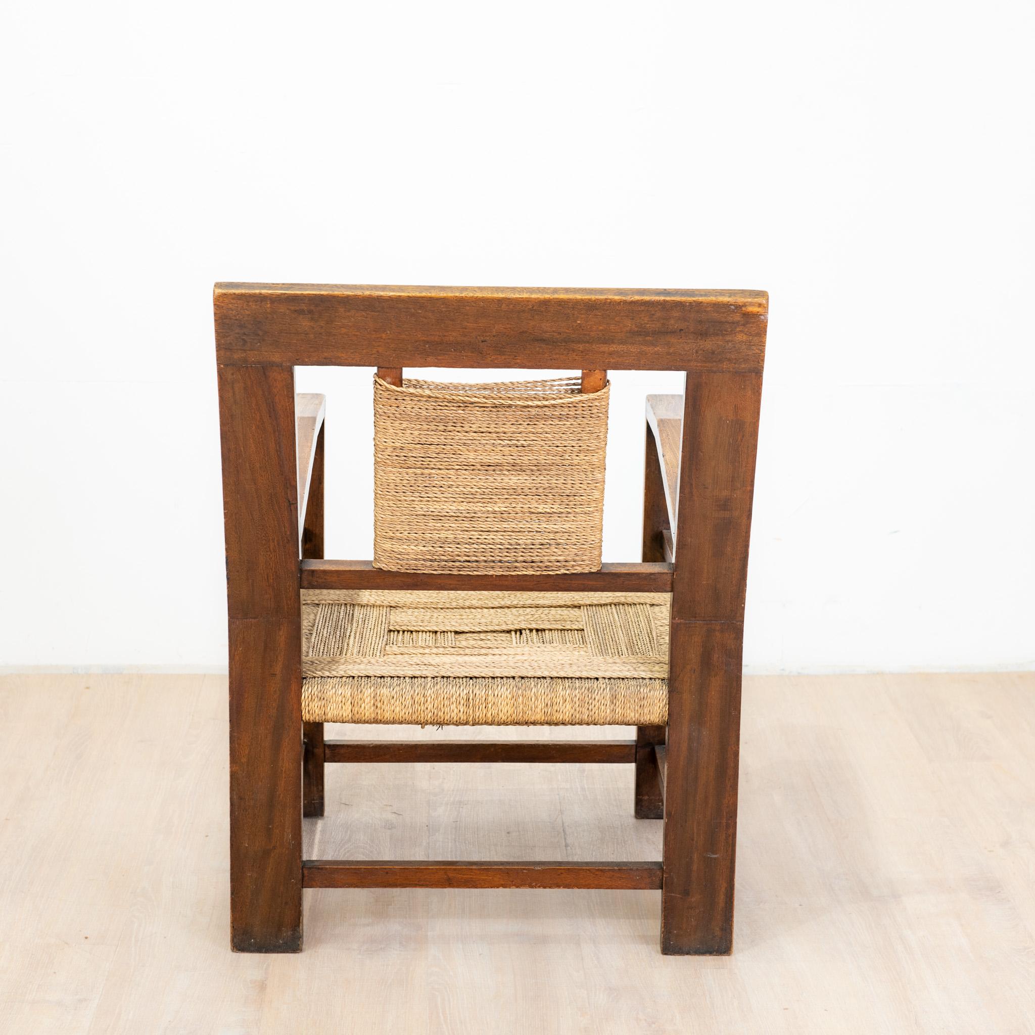Ensemble di mobili neo-baschi scolpiti in pila e cuoio, anni '40 in vendita 6