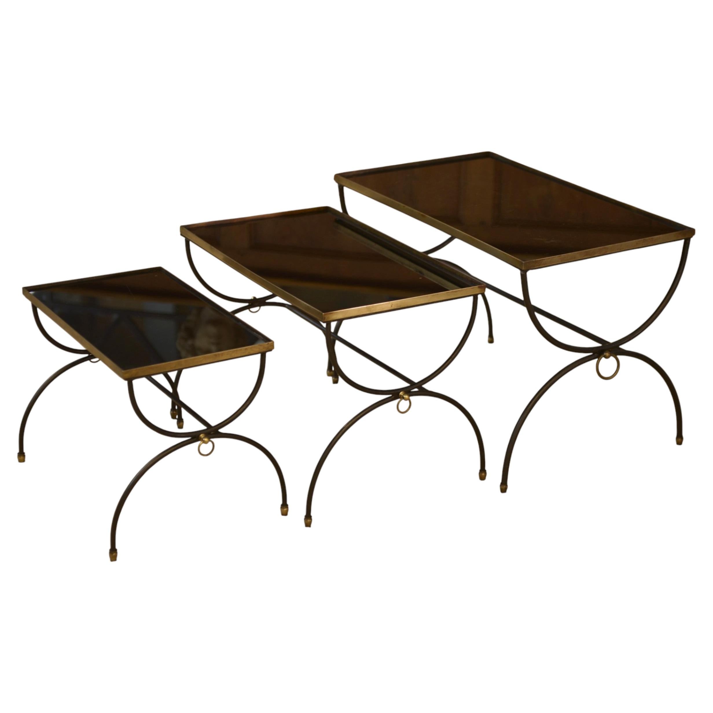 Ensemble de trois tables gigognes, 1940s