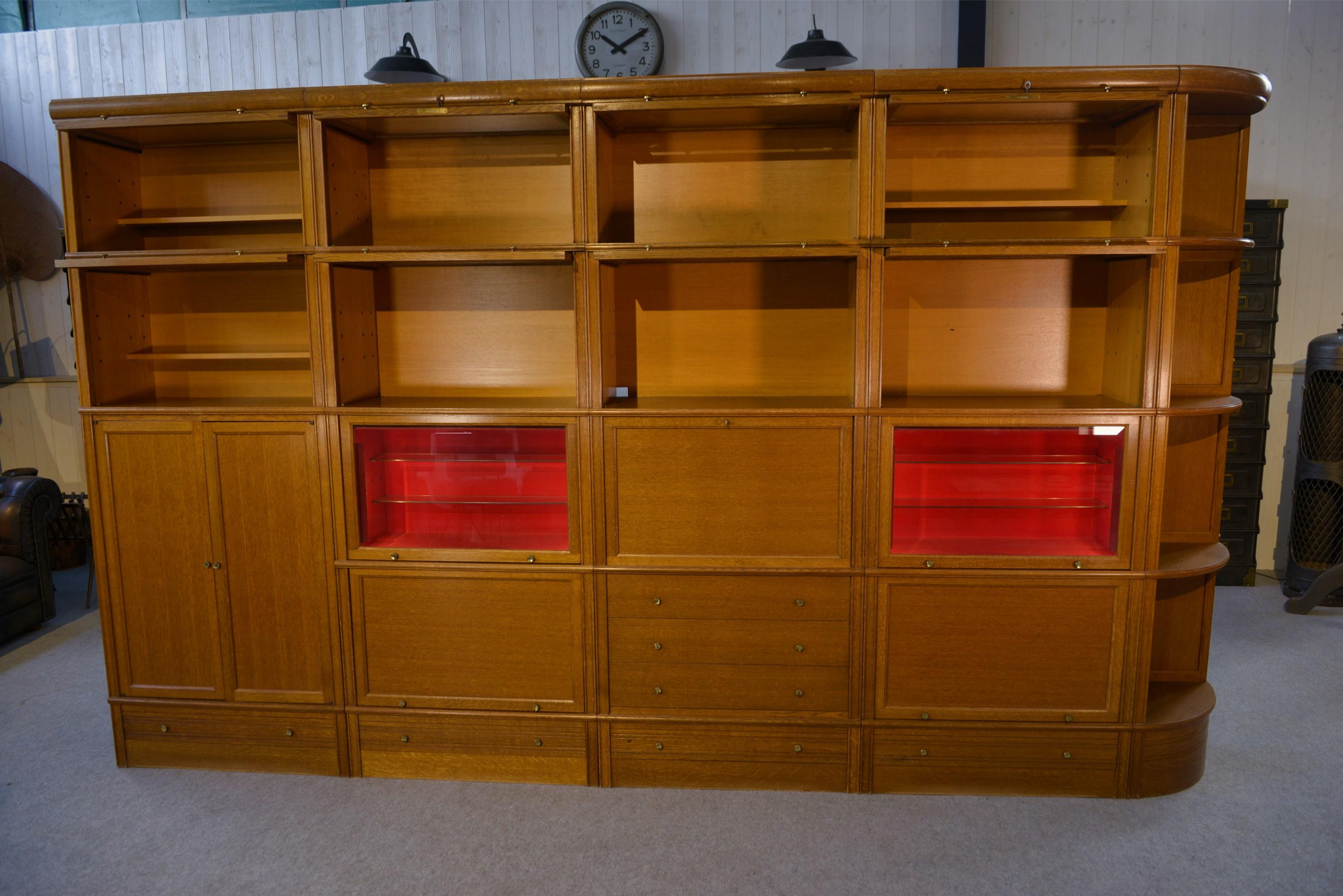 Mid-20th Century Ensemble meubles modulables par Martin Dupuis en chêne clair 1960 For Sale