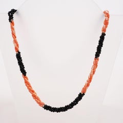 Ensemble of Bracelet and Necklace Coral and Onyx