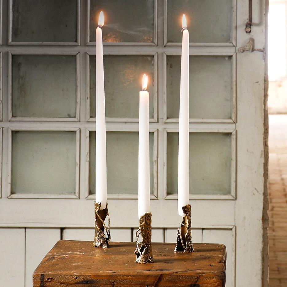 Ensemble aus handgefertigten Kerzenhaltern aus Messing von Samuel Costantini im Angebot 6