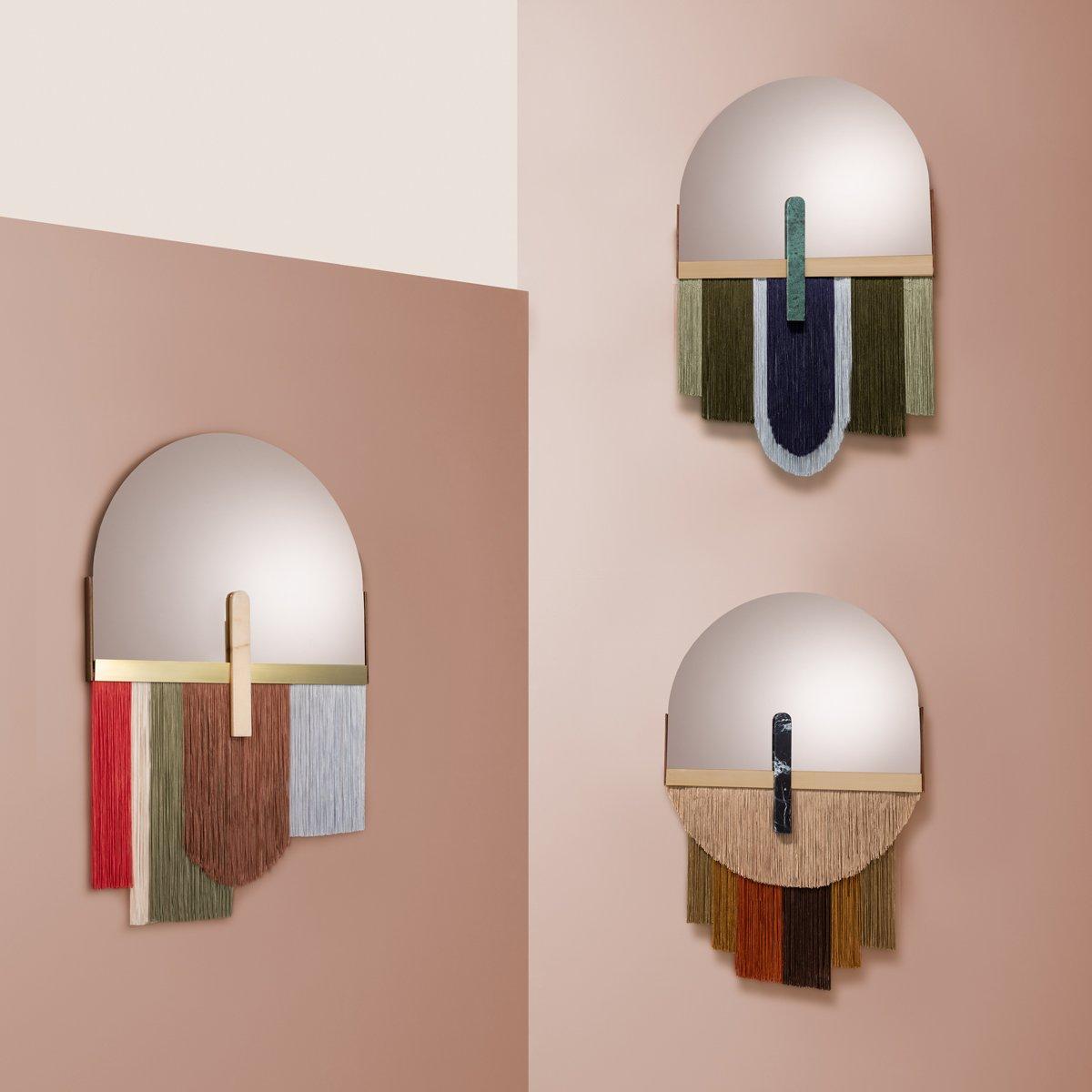 Ensemble de trois miroirs muraux colorés par Dooq en vente 5