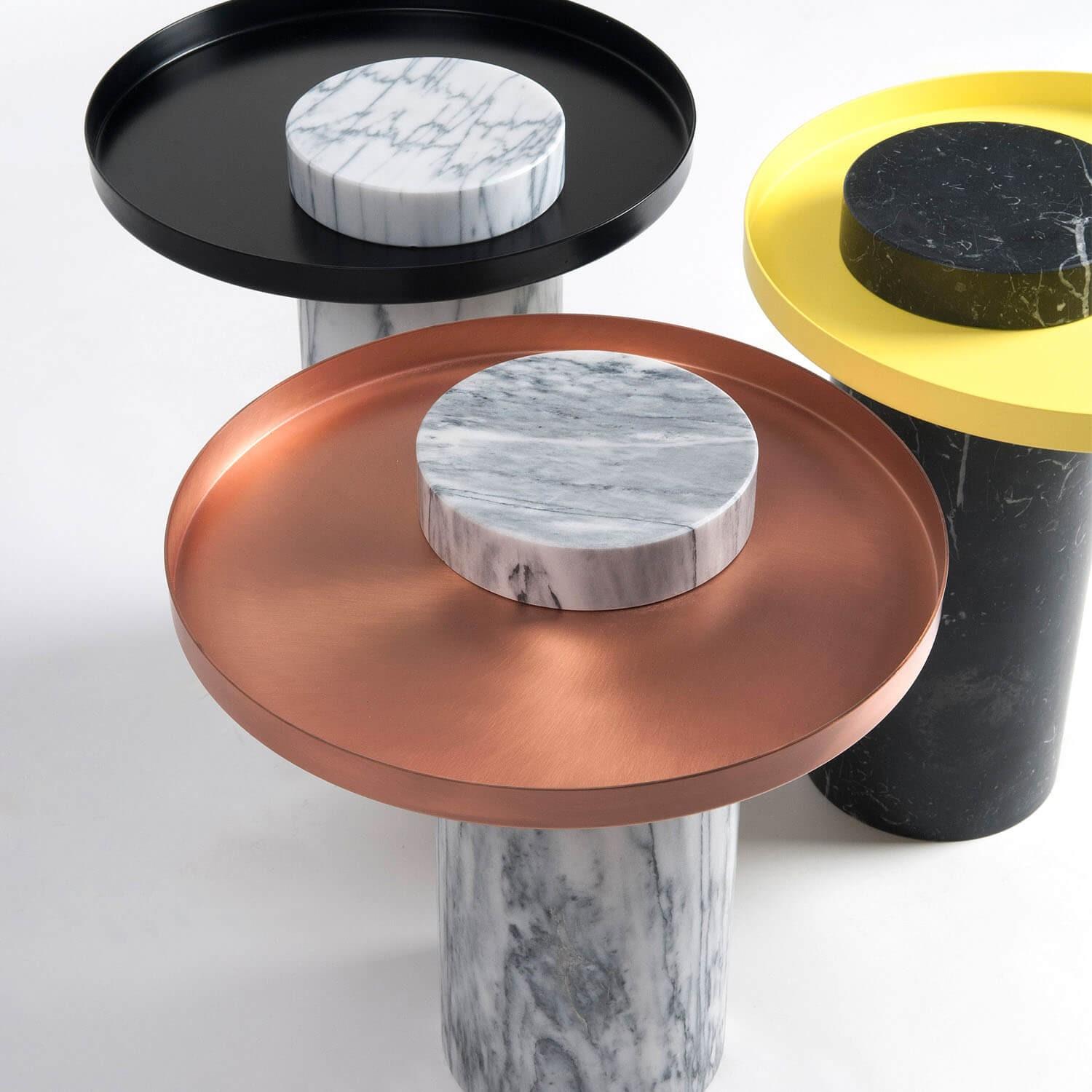 Marble contemporary coffee table - Sebastian Herkner

The Salute table exists in 3 sizes, 3 different marbles for the column and 4 different finishes for the tray for a virtually endless number of configurations. In addition, Salute can be made