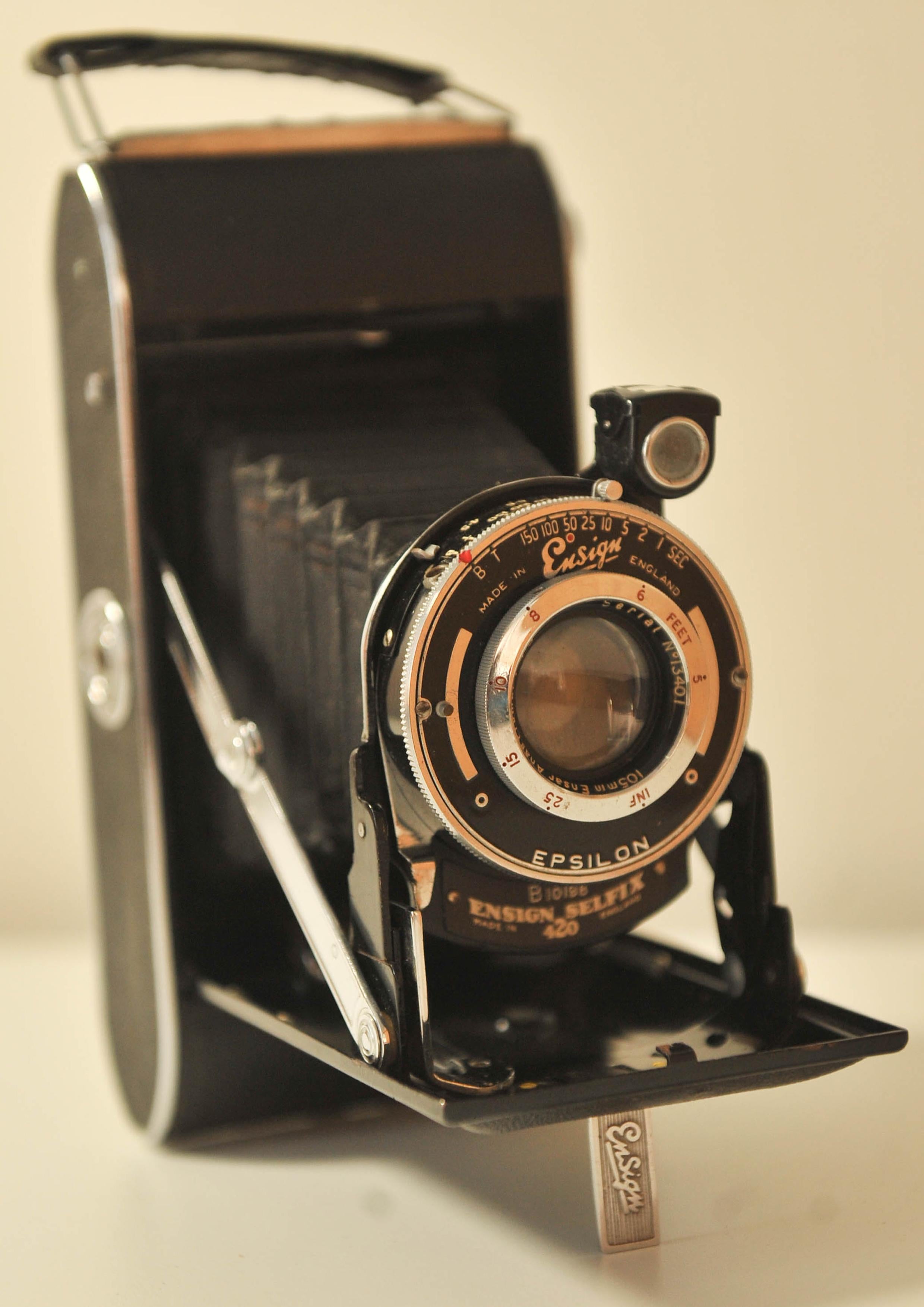 20th Century Ensign 420 Selfix With Ensar Anastigmat 105mm F4.5 Fixed Lens & Epsilom Shutter