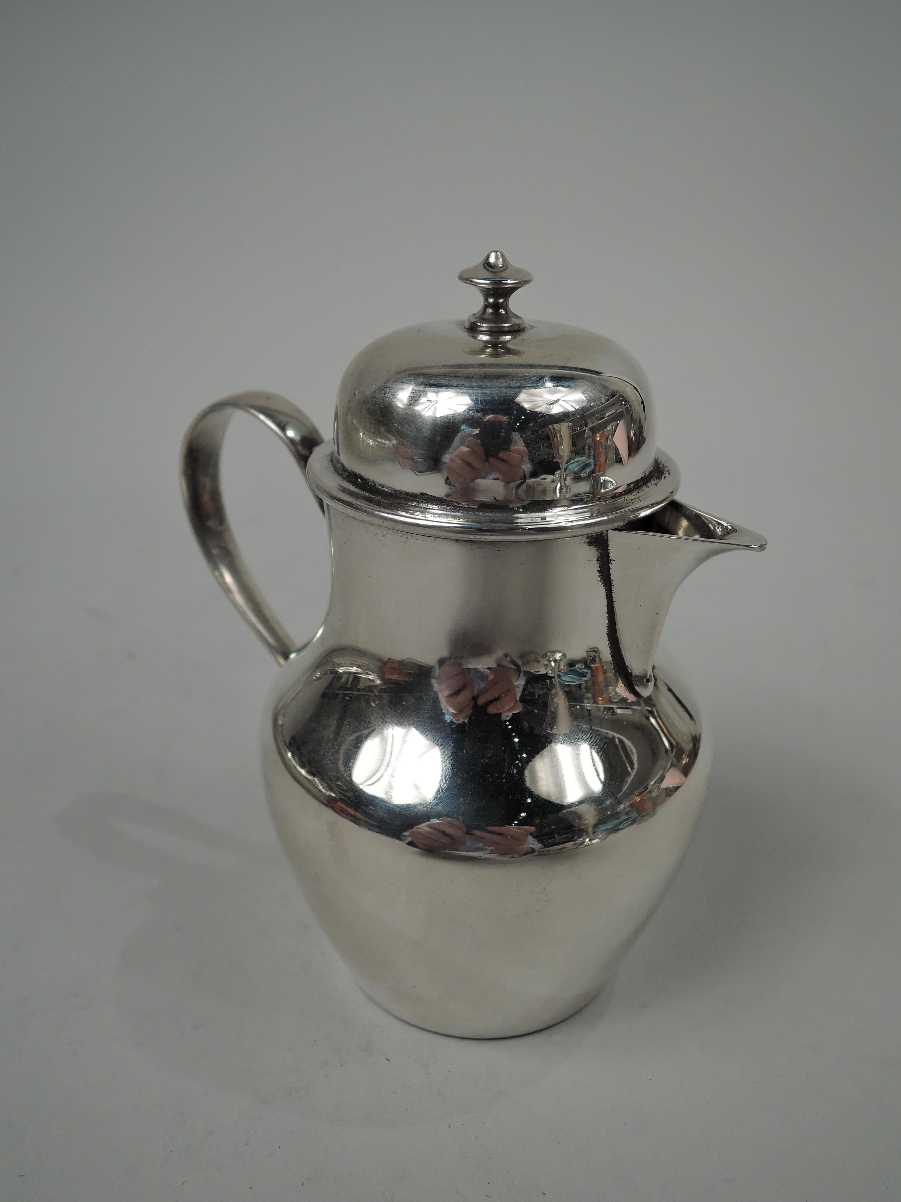 Ensko Traditional Georgian Sterling Silver Creamer In Good Condition In New York, NY