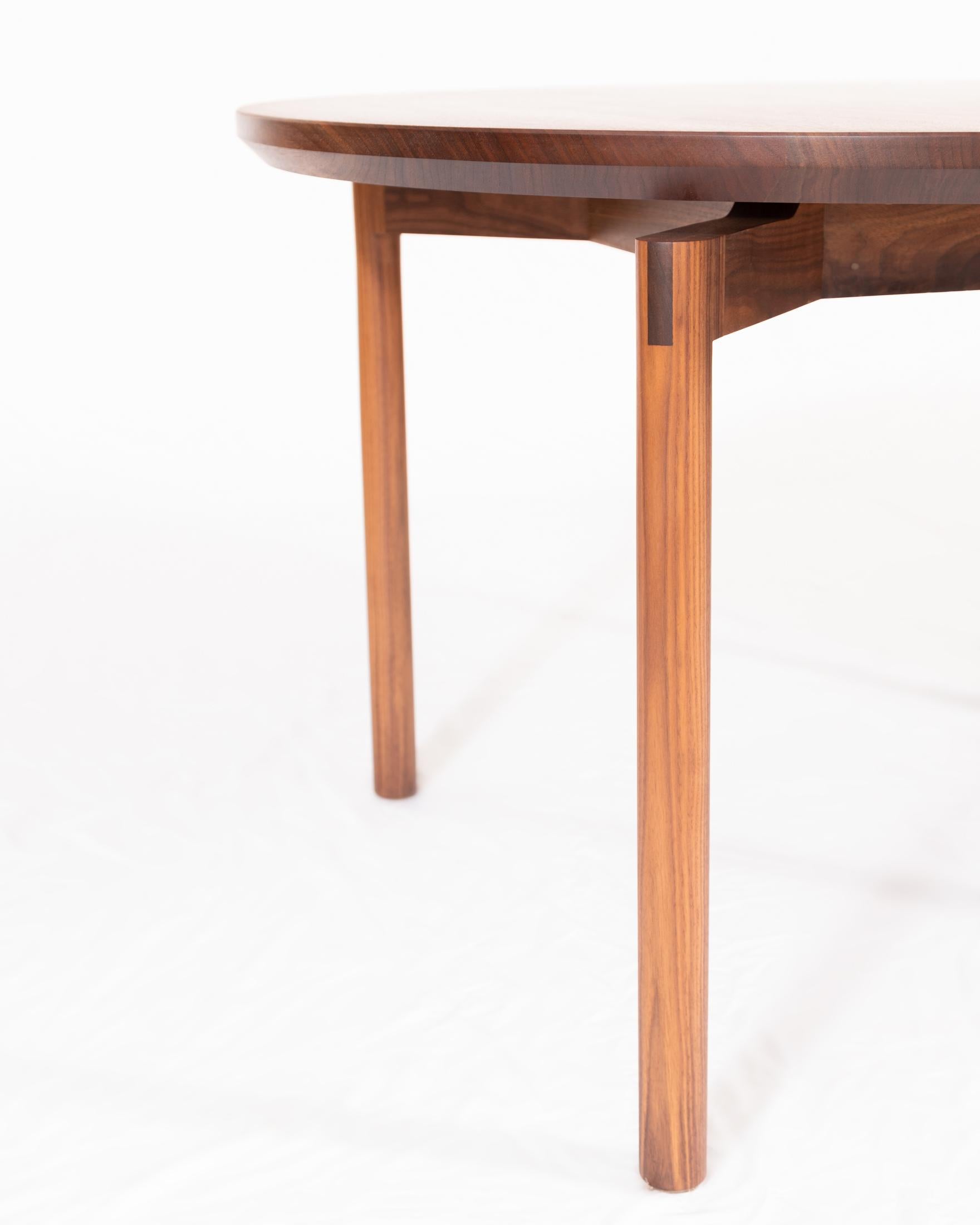 American Enso Table, Walnut Dining Table with Knife-Edge and Exposed Joinery For Sale