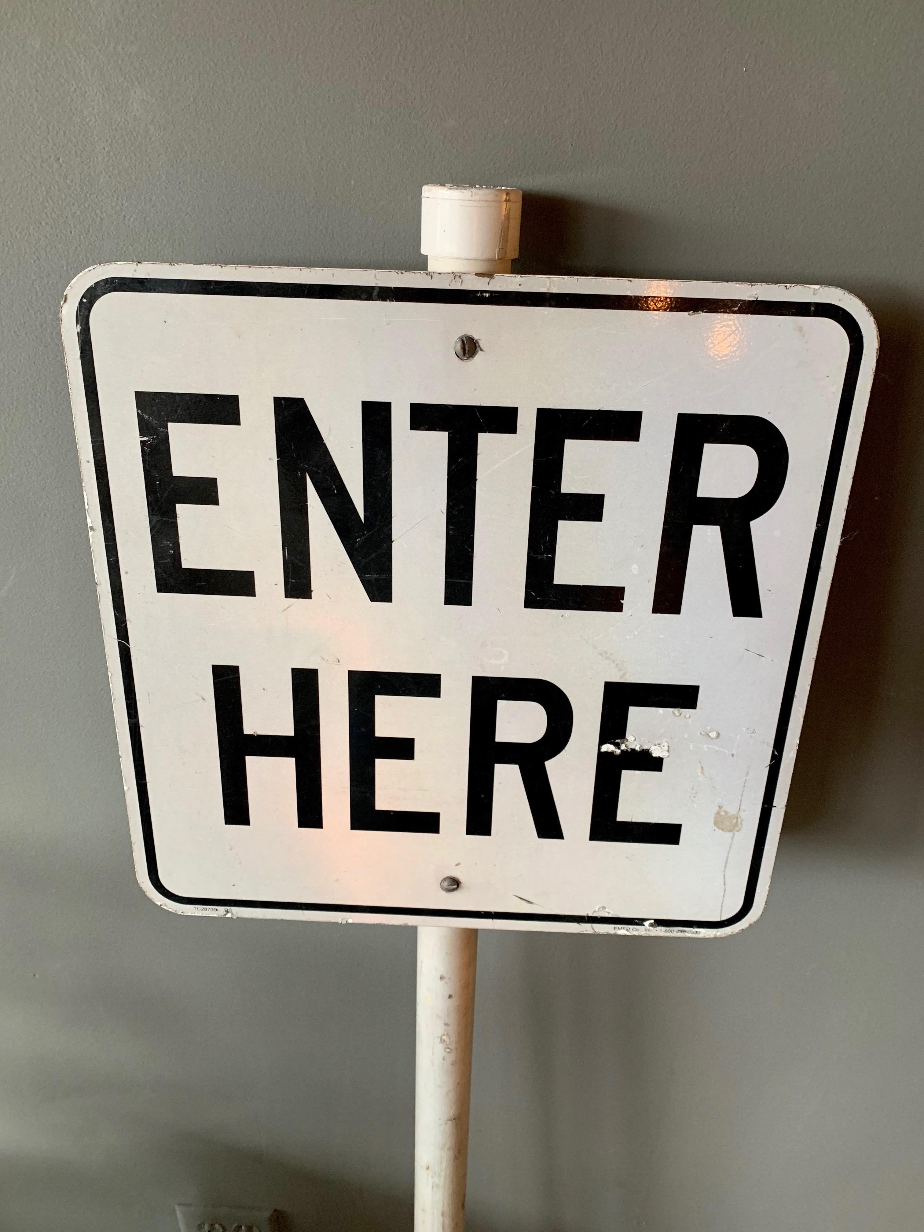 enter here signs