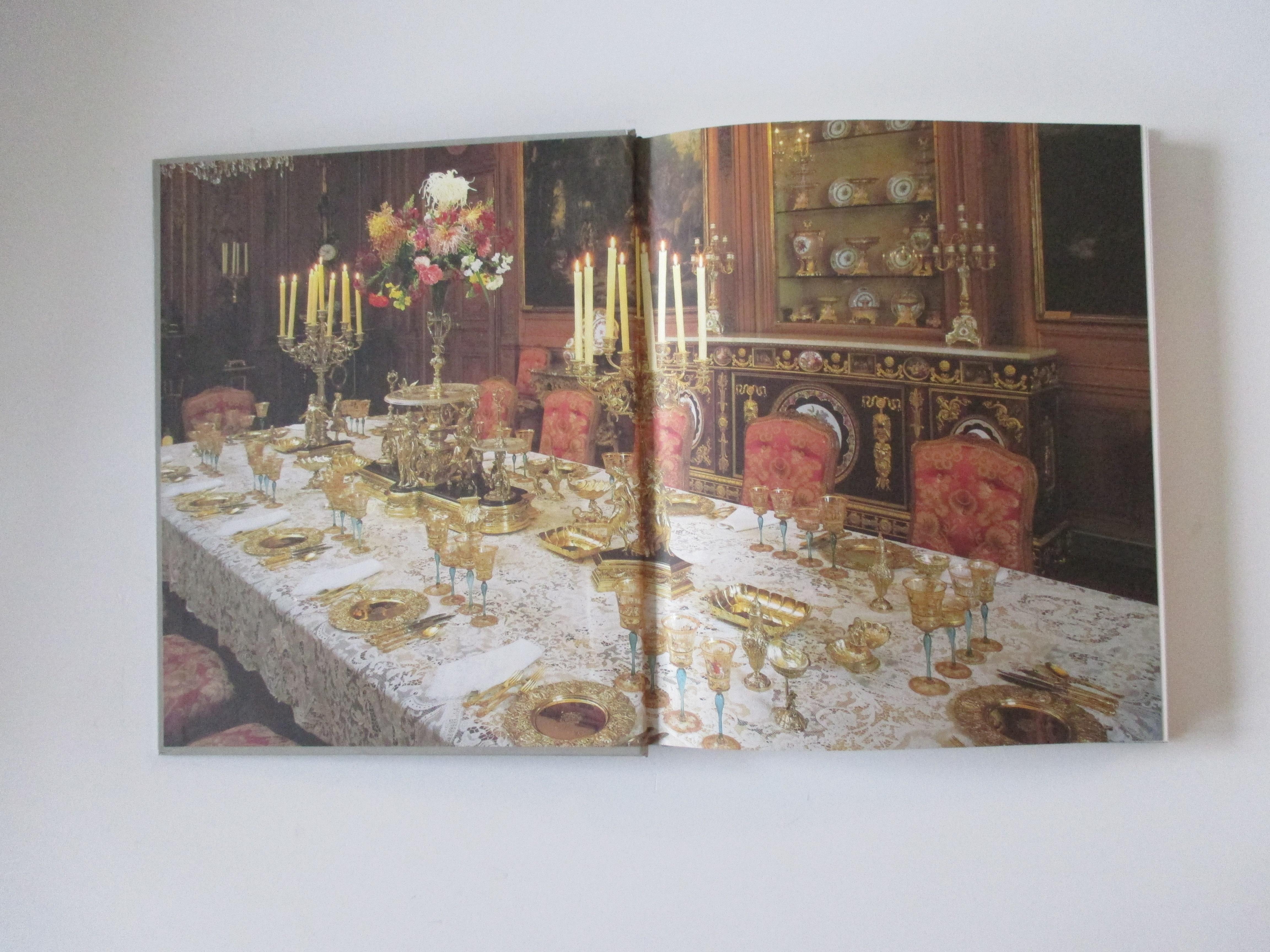 Entertaining with elegance vintage book by Marjorie Merriweather post
Set inside a box
Size: 12 x 8 x 0.25
Hardcover
160 pages,
USA, 1994.