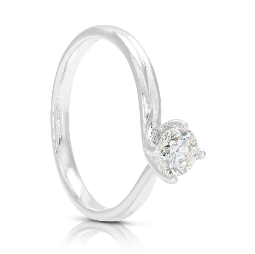 Enthralling Solitaire Ring with 0.41ct Natural Diamonds in 14K White Gold In New Condition For Sale In רמת גן, IL
