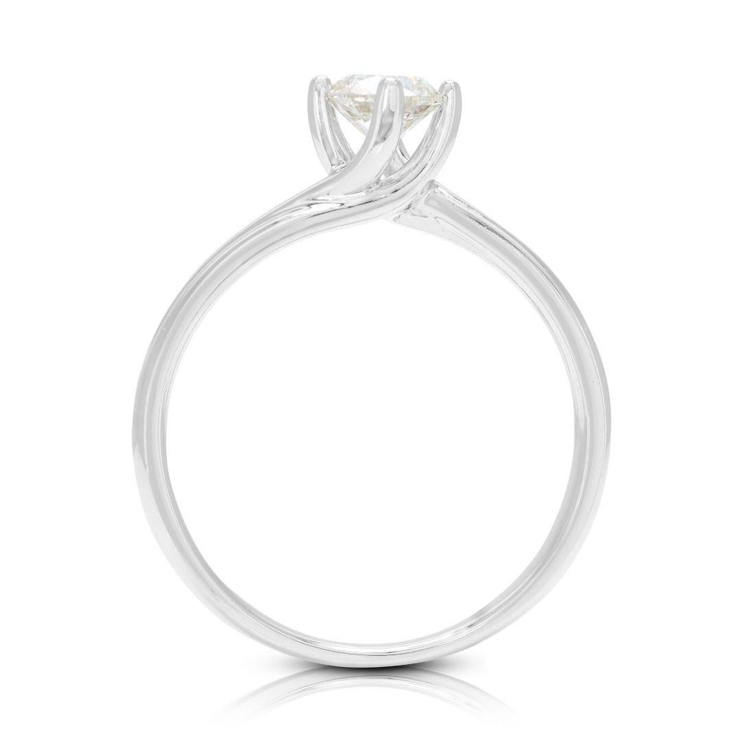 Enthralling Solitaire Ring with 0.41ct Natural Diamonds in 14K White Gold For Sale 1