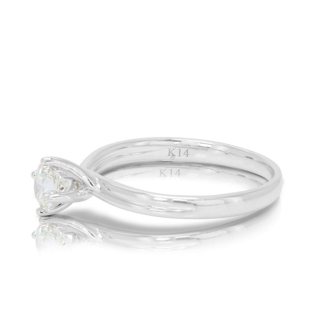 Enthralling Solitaire Ring with 0.41ct Natural Diamonds in 14K White Gold For Sale 2