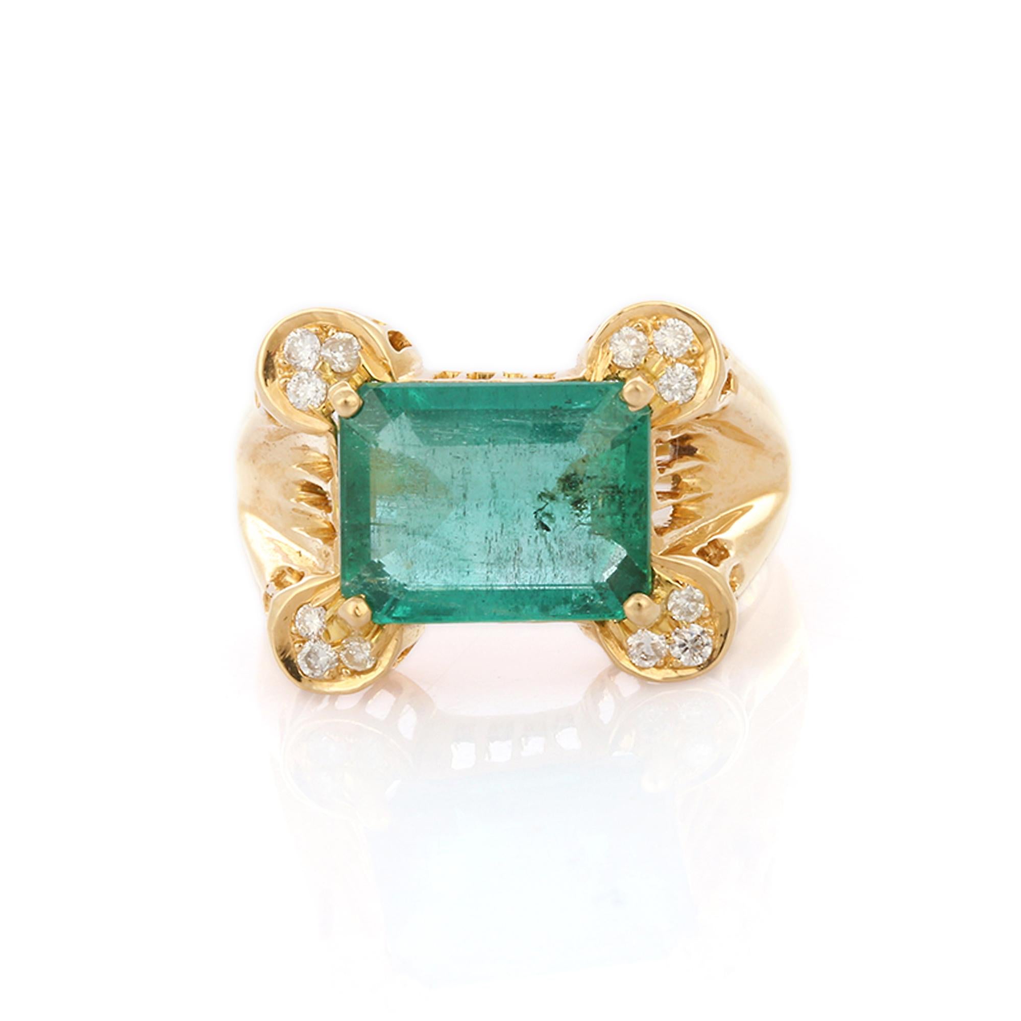 For Sale:  Enticing 3.94 Ct Green Emerald and Diamond Set in 18K Yellow Gold Cocktail Ring 5
