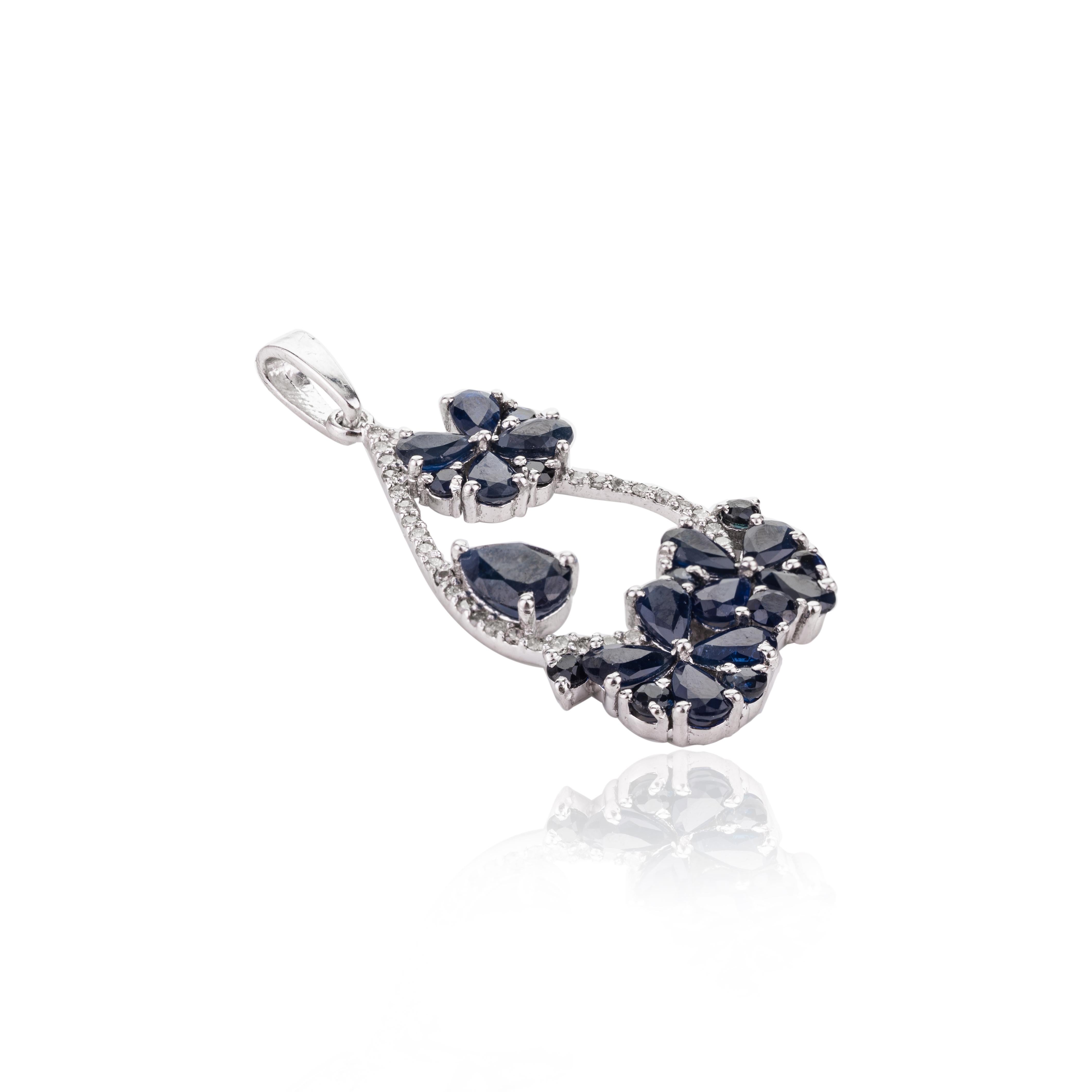 Real Blue Sapphire and Diamond Floral Wedding Pendant in 925 Silver In New Condition In Houston, TX