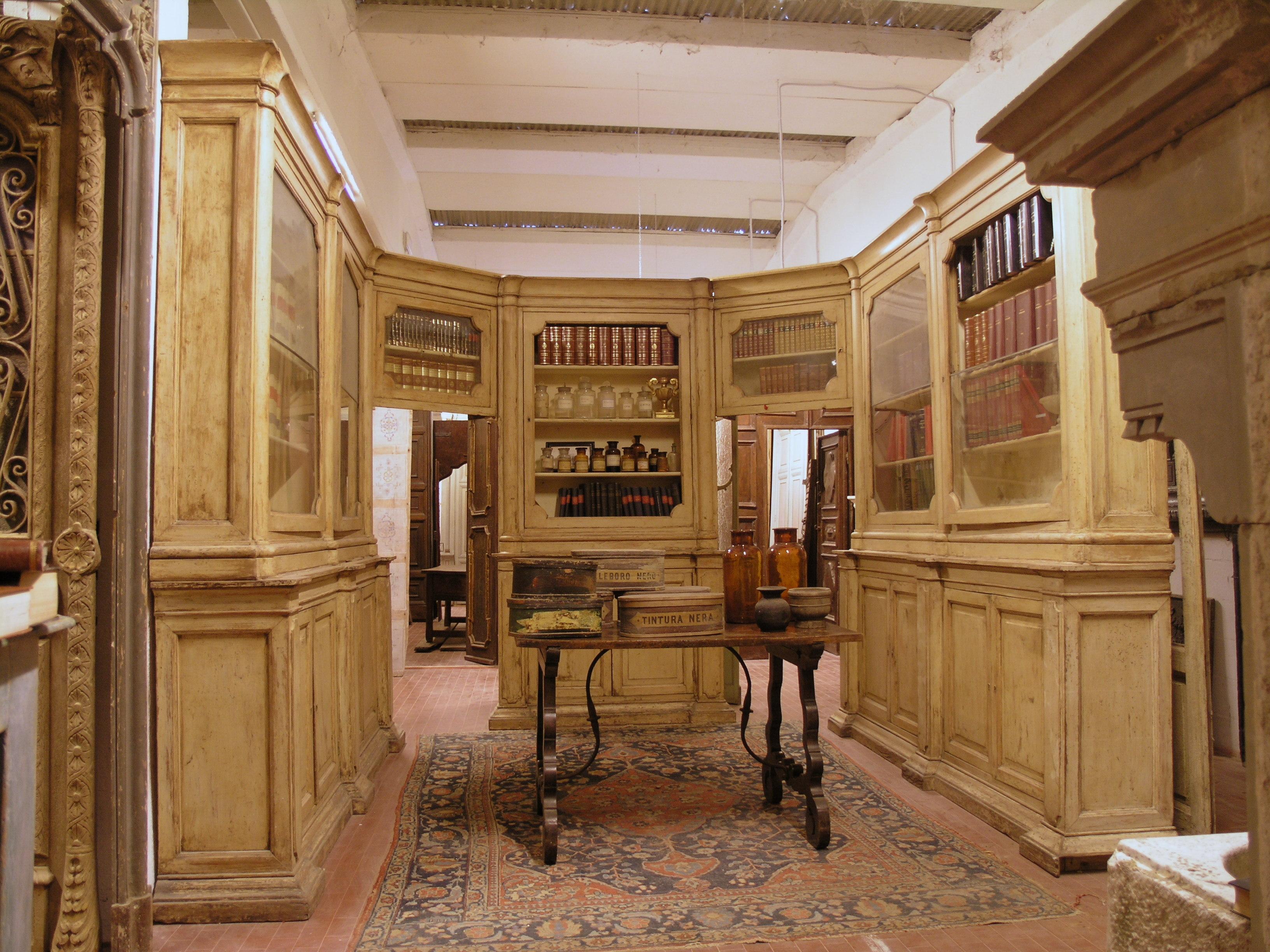 Entire and incredible piece of furniture from Antica Farmacia in first yellow lacquer, The lower part of the furniture has doors while the upper part has glass doors, to protect the shelves.
Rare and highly antique historical find, incredible