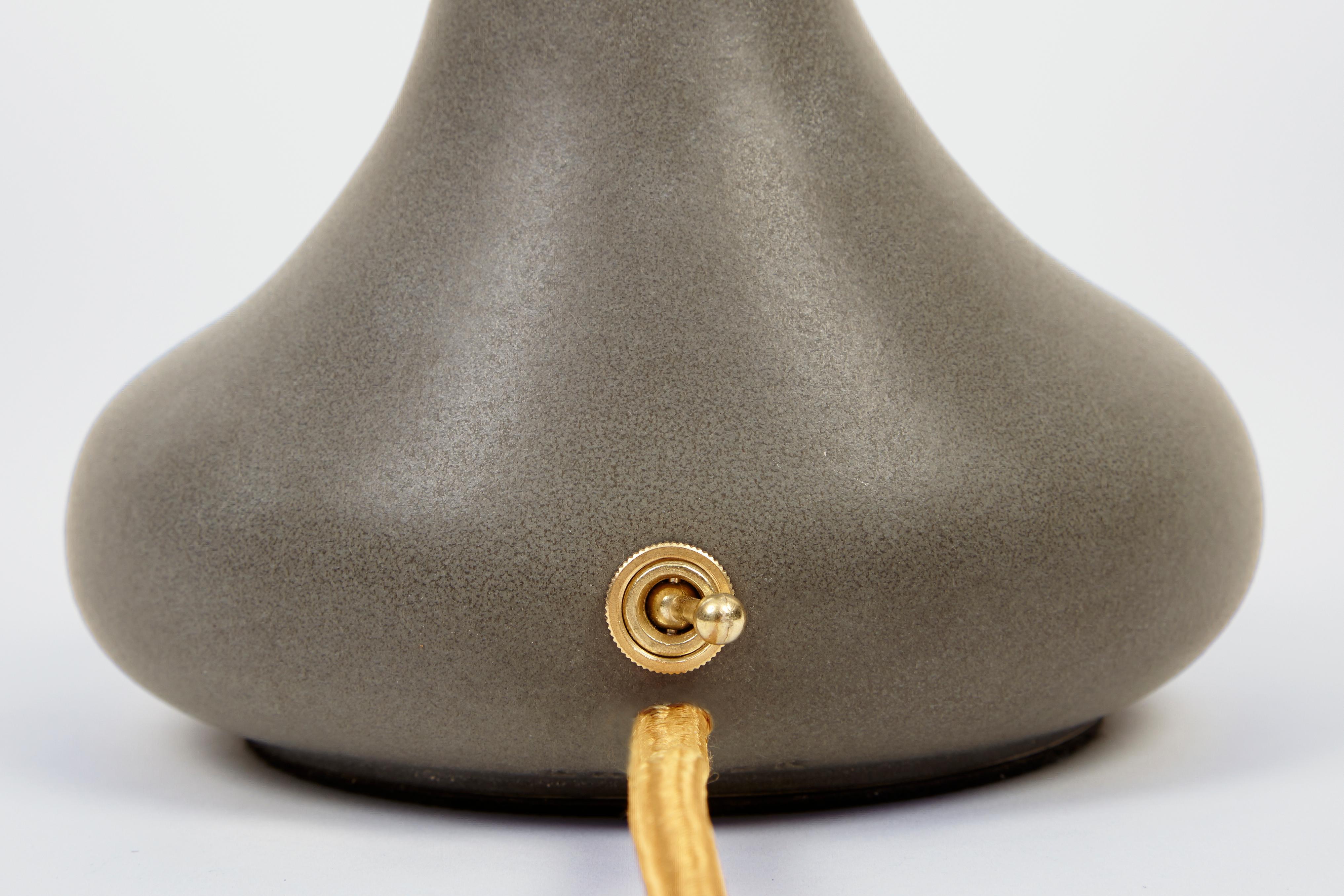 Contemporary Entler Ceramic Single Globe Table Lamp For Sale