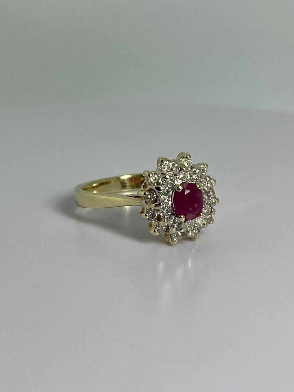 European Entourage ring of 14 carat bicolor gold with natural ruby & 24 diamonds For Sale 5