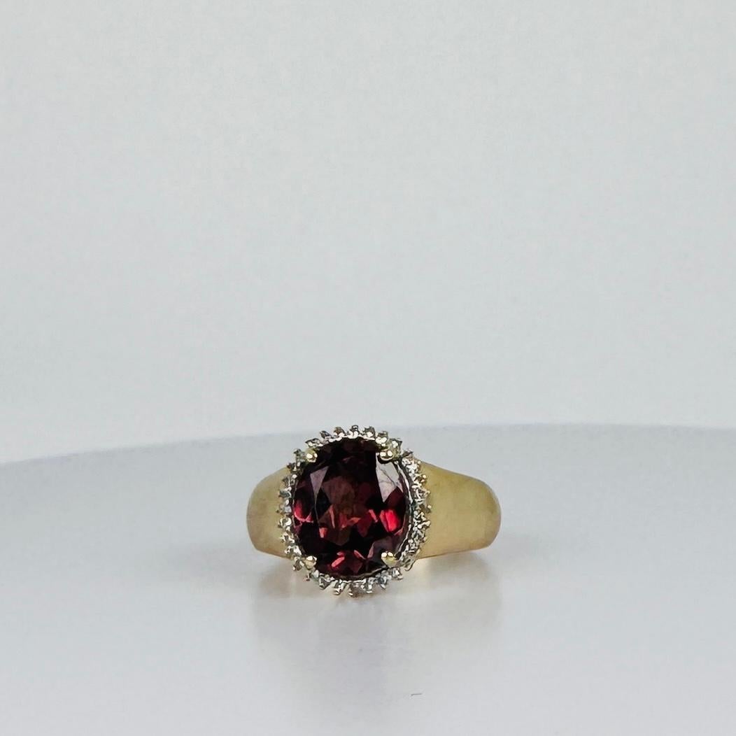 De las mujeres Anillo Entourage oro 14k amatista talla oval 3 quilates rodeada 32 zafiros blancos