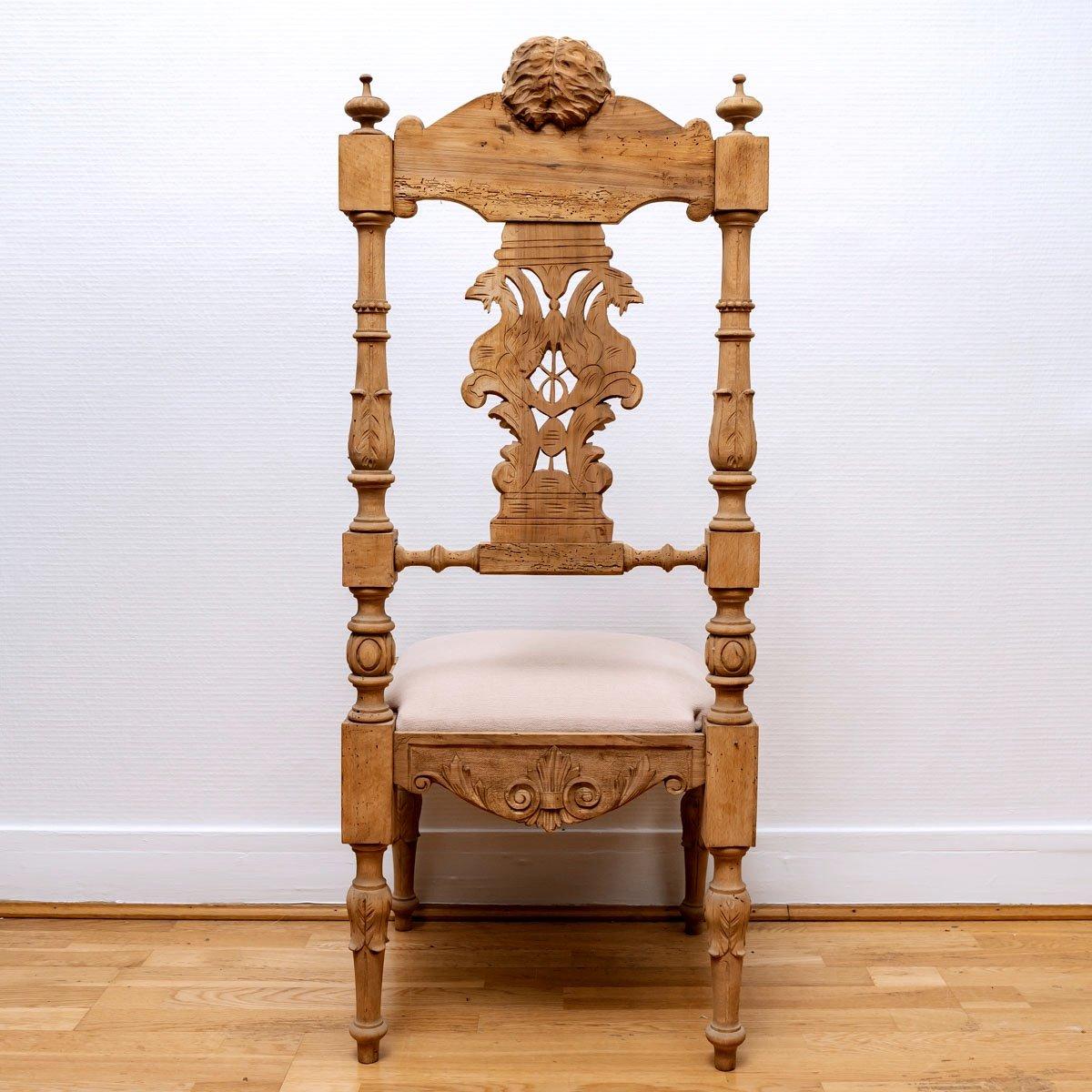 Entrance Chair - Solid Walnut - Au Putti Decor - Neo-renaissance - Period: XIXth For Sale 3