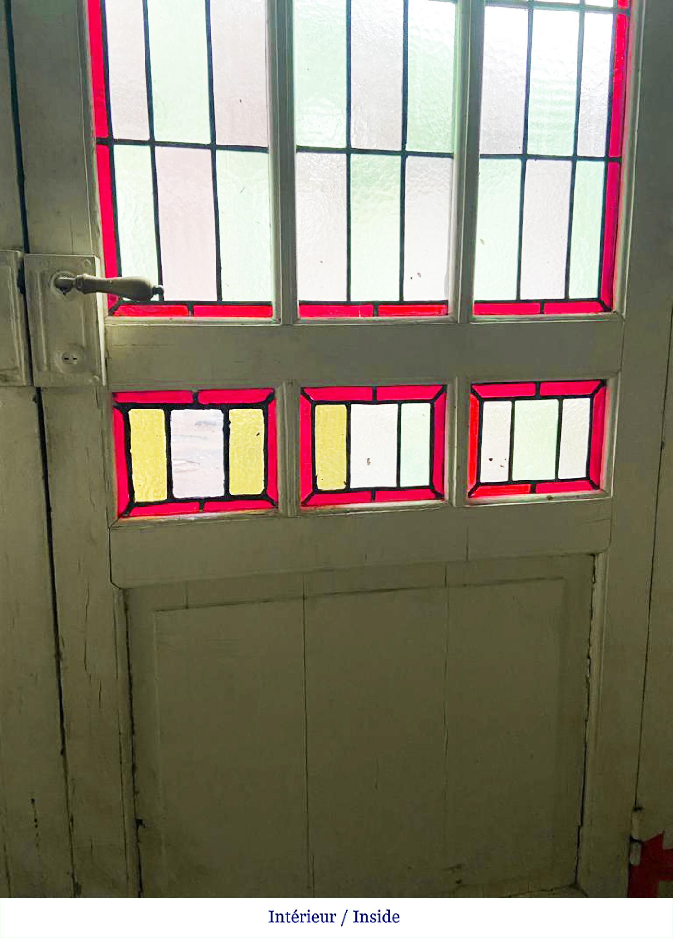 Entrance door and its stained glass surround In Good Condition For Sale In SAINT-OUEN-SUR-SEINE, FR