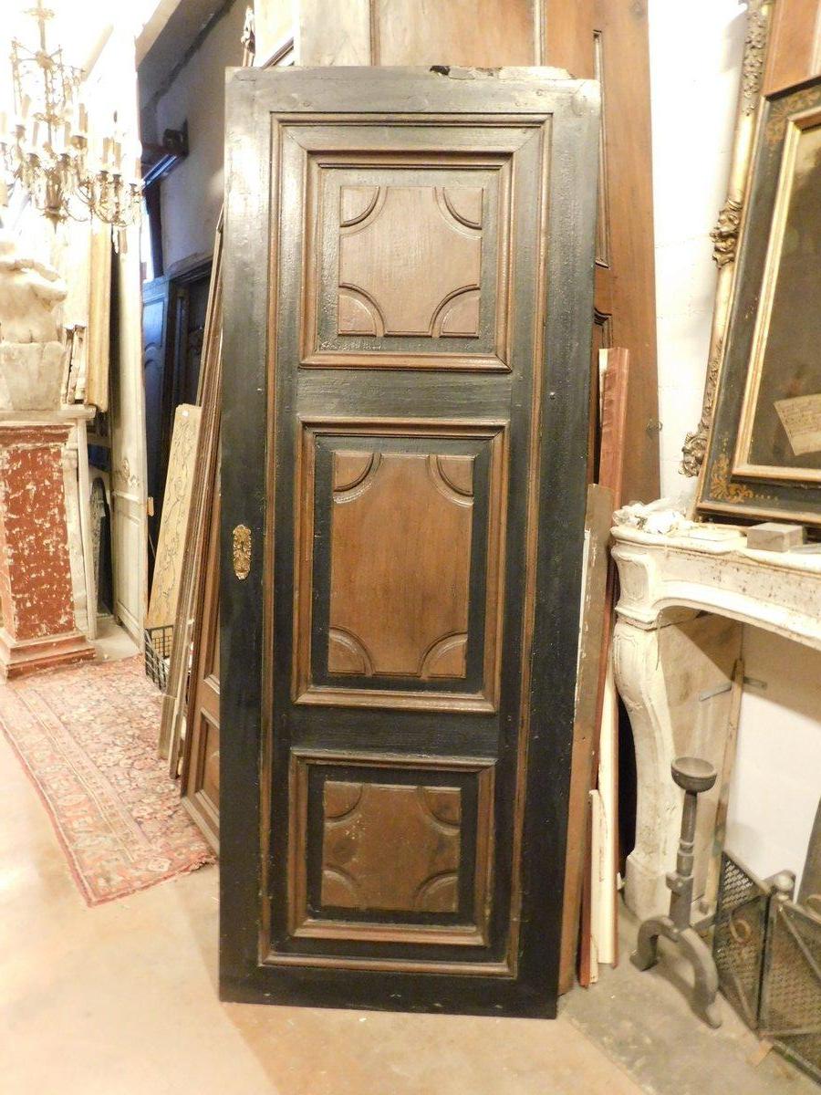 Italian Entrance door, carved and lacquered walnut door, Italy For Sale