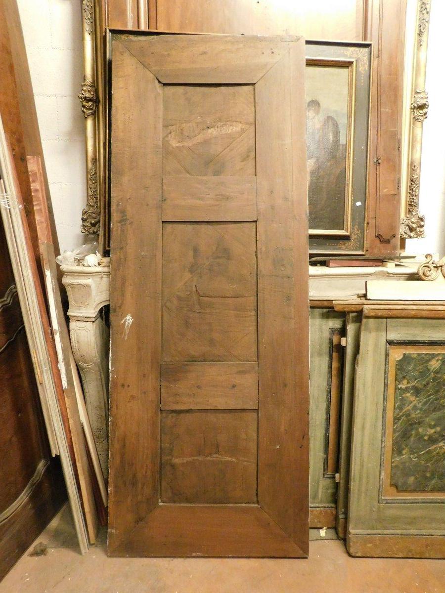 Entrance door, carved and lacquered walnut door, Italy For Sale 2