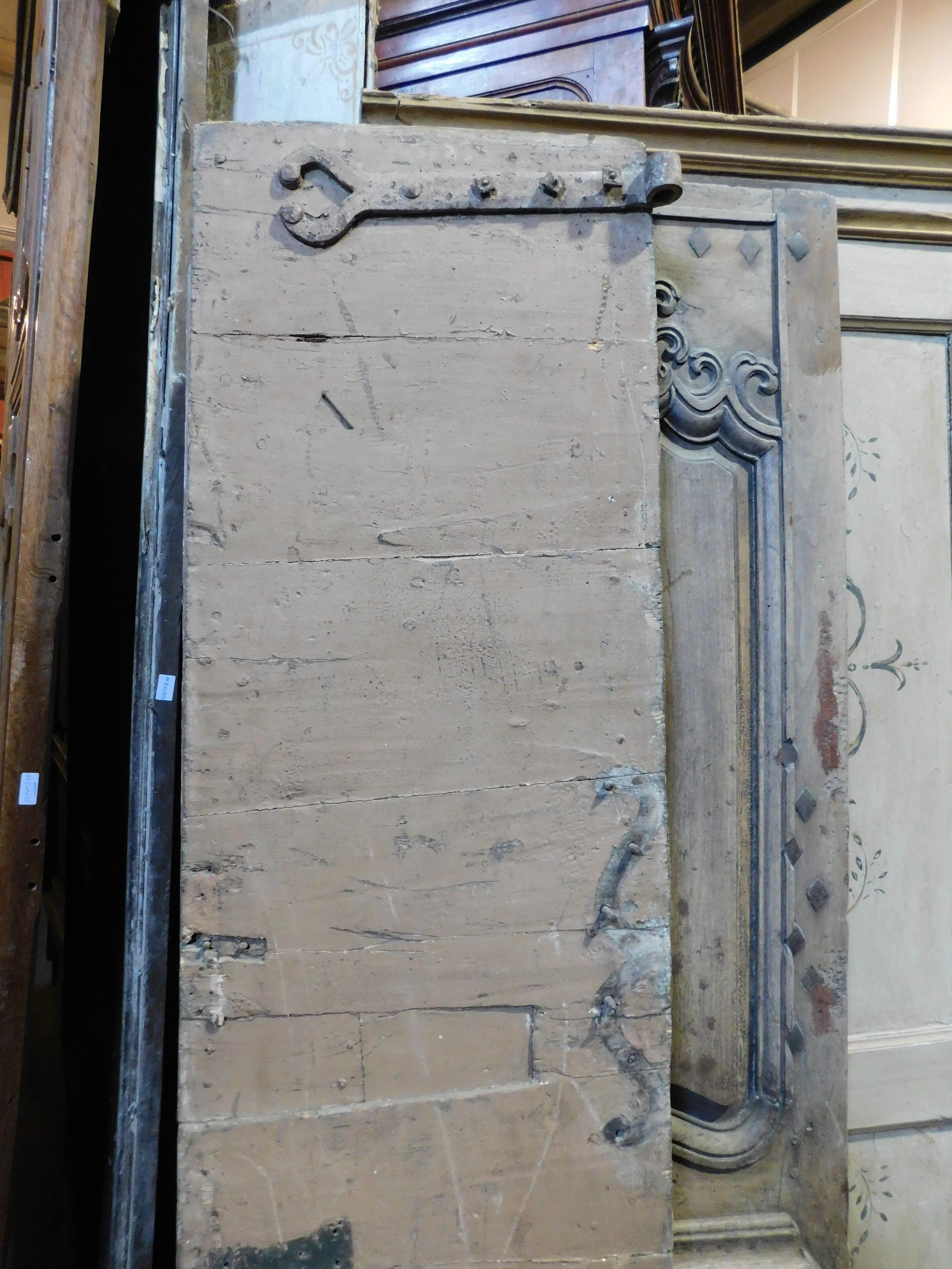 Entrance door, double-hinged doorway With wavy carved panels, oak, France For Sale 4