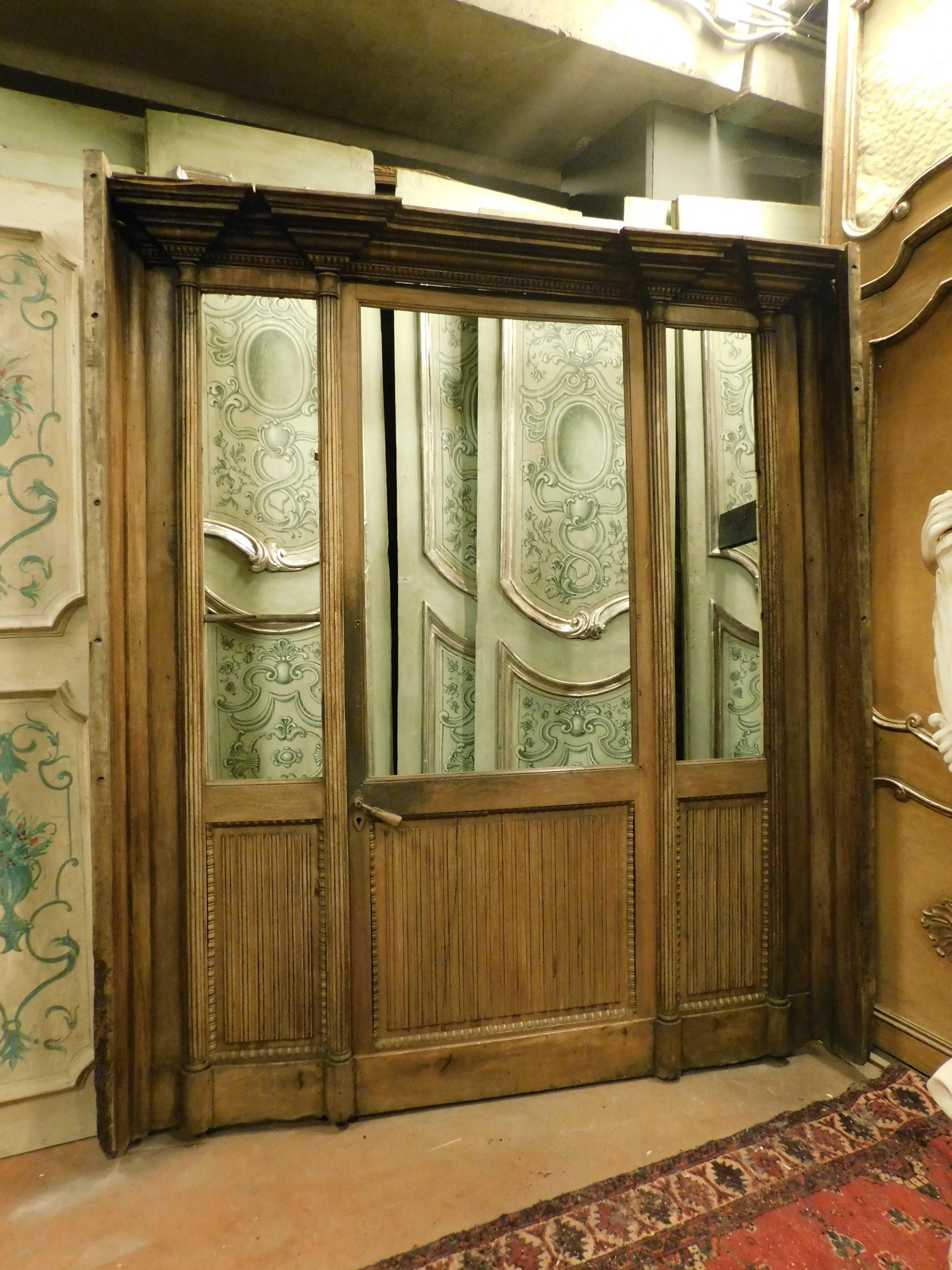 Porte d'entrée, porte de magasin en verre en noyer, Italie Bon état - En vente à Cuneo, Italy (CN)