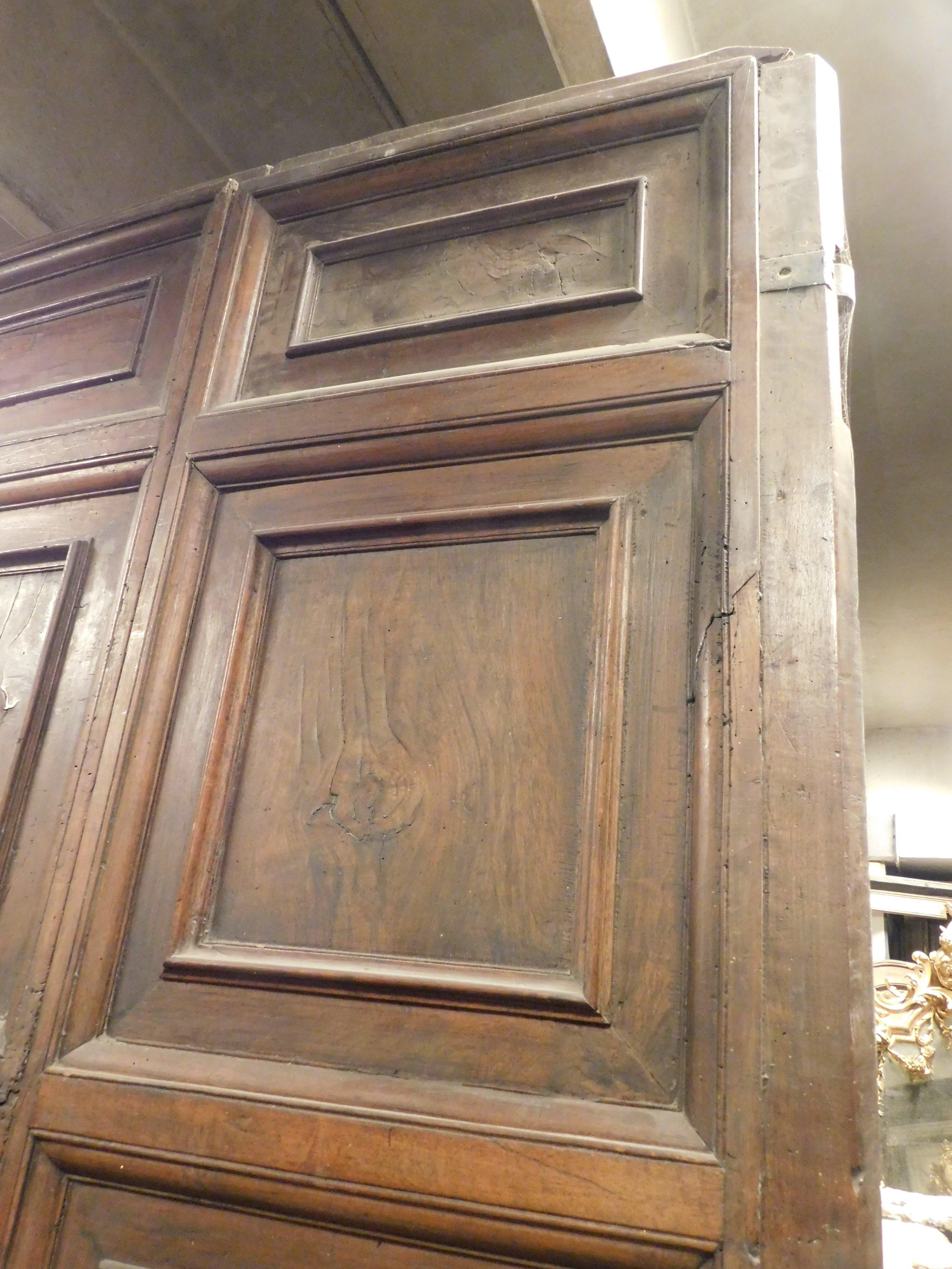 17th Century Entrance double doors in carved walnut, very thick and powerful, Italy For Sale
