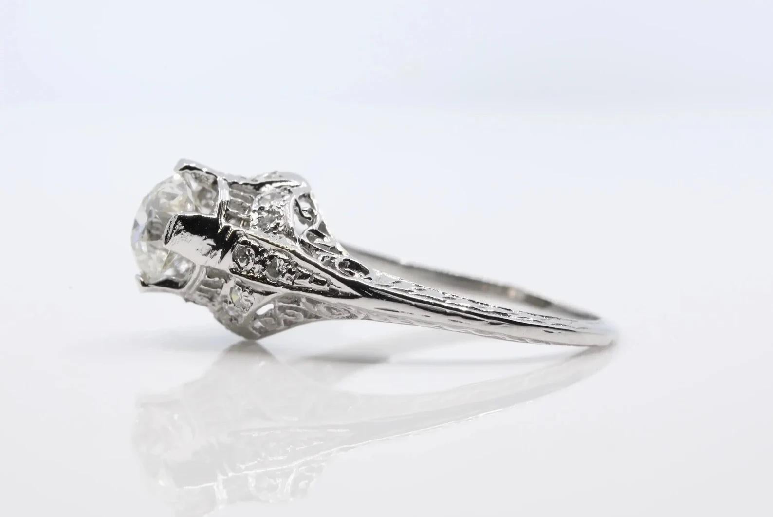 Old European Cut Entrancing Art Deco 0.85ct Diamond Engagement Ring in Platinum For Sale