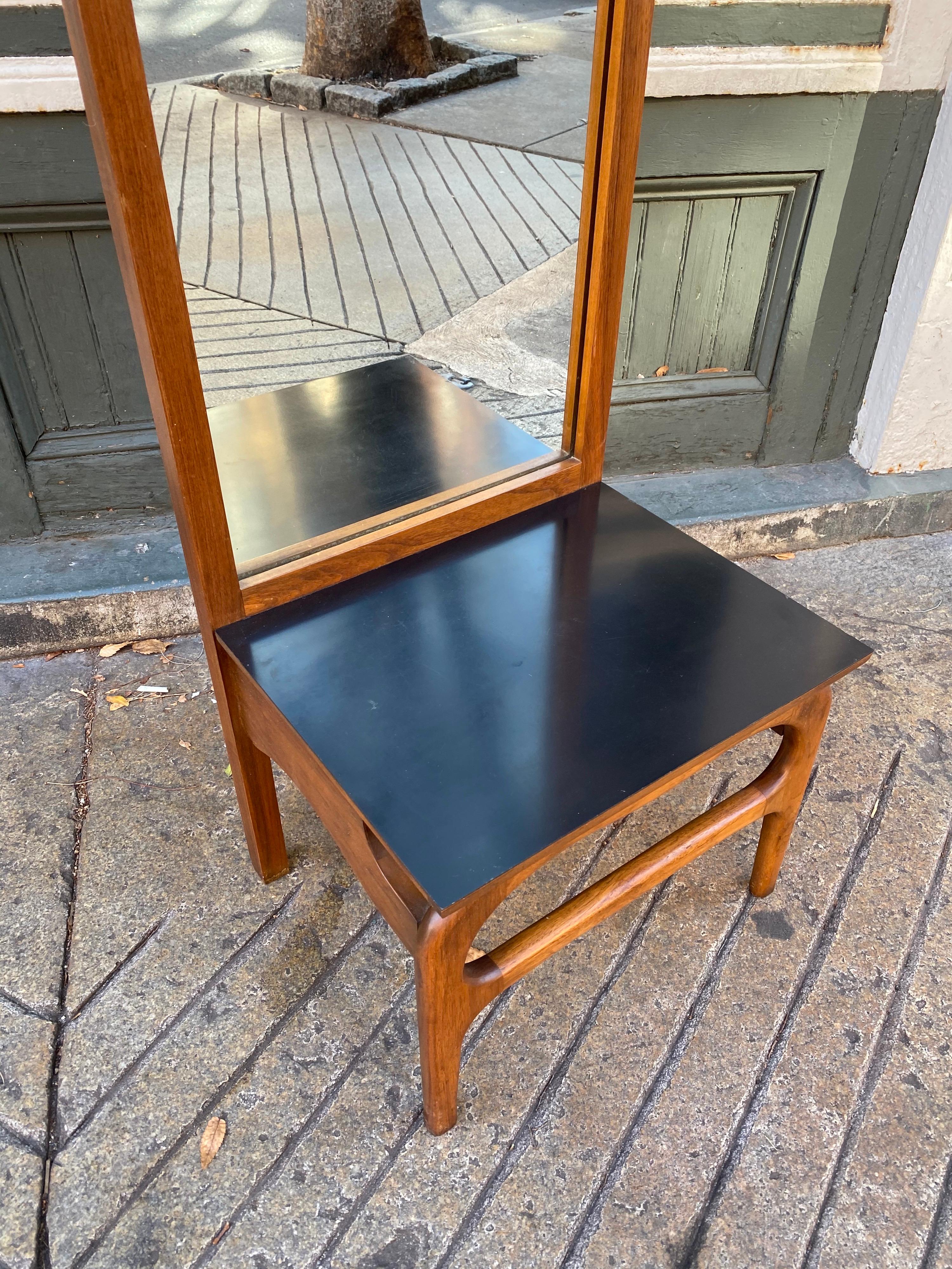 hallway console table with mirror