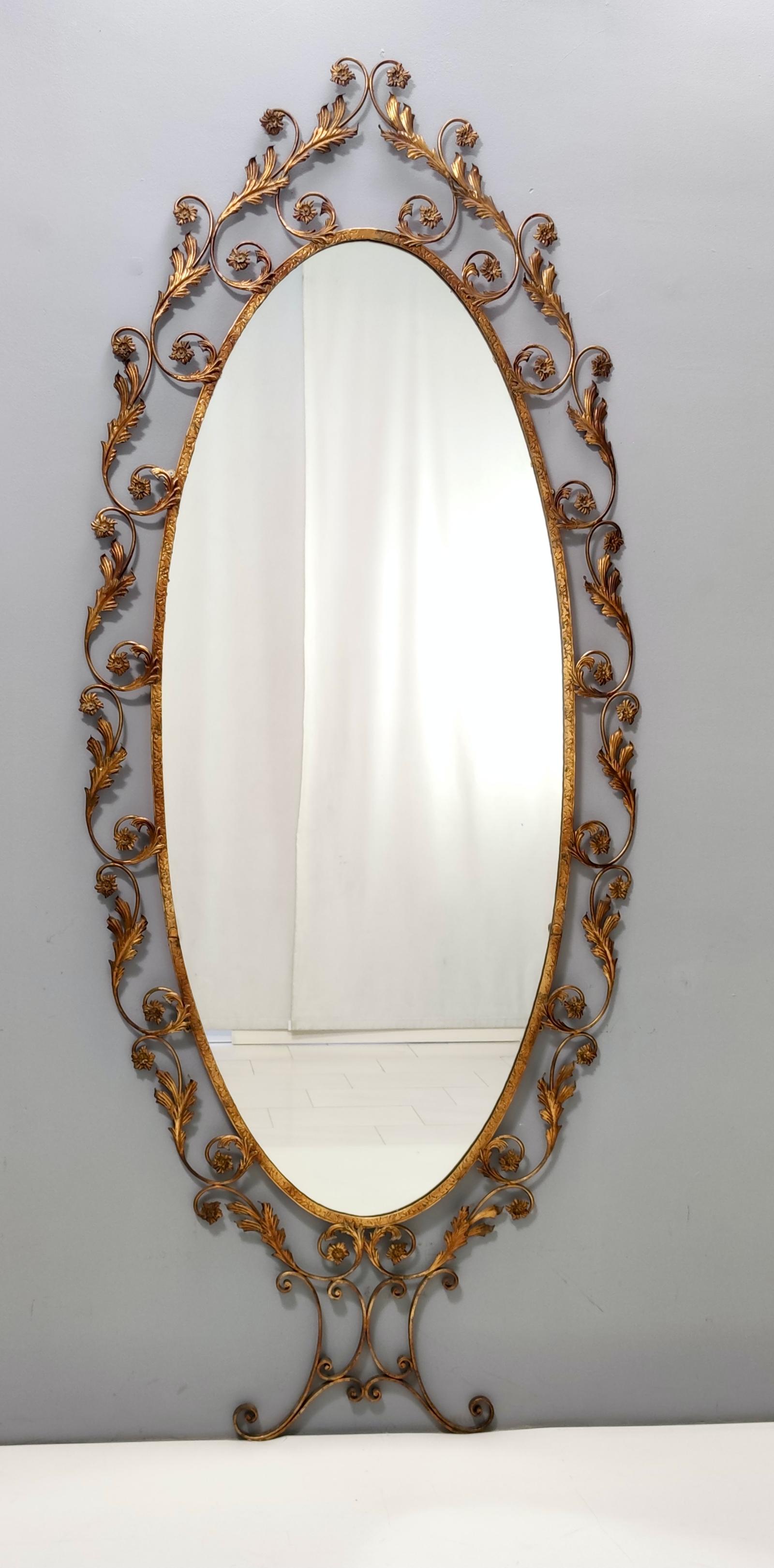 Entryway Mirror and Brass and Glass Console by Pierluigi Colli with Floral Frame In Good Condition For Sale In Bresso, Lombardy