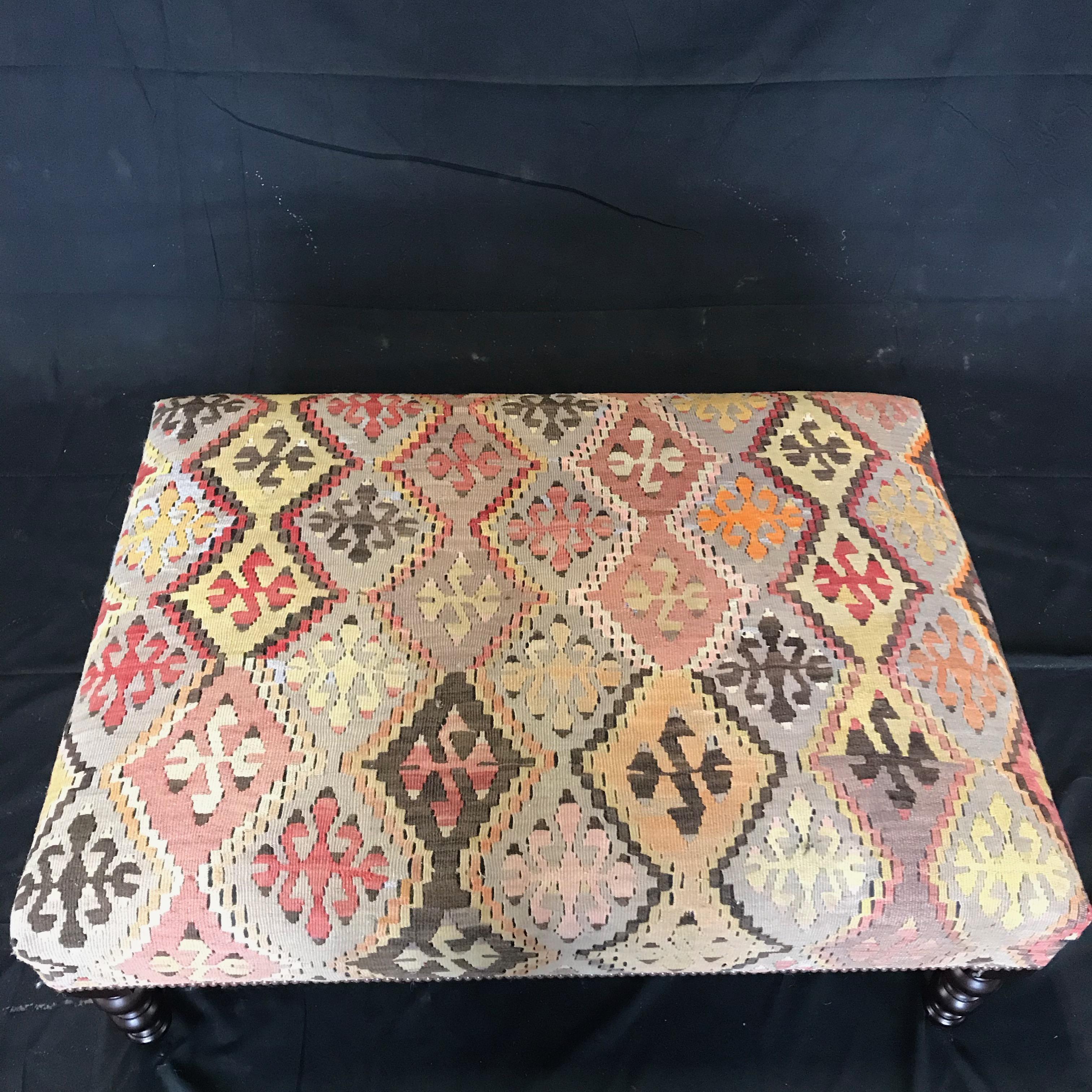Enviable Pair of George Smith Kilim Ottomans In Good Condition In Hopewell, NJ