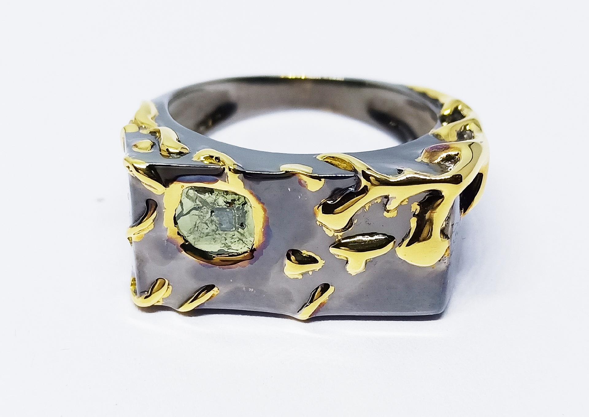 Envious Eyes will Roll with Contemporary One of a Kind Colored Diamond Gold Ring 3