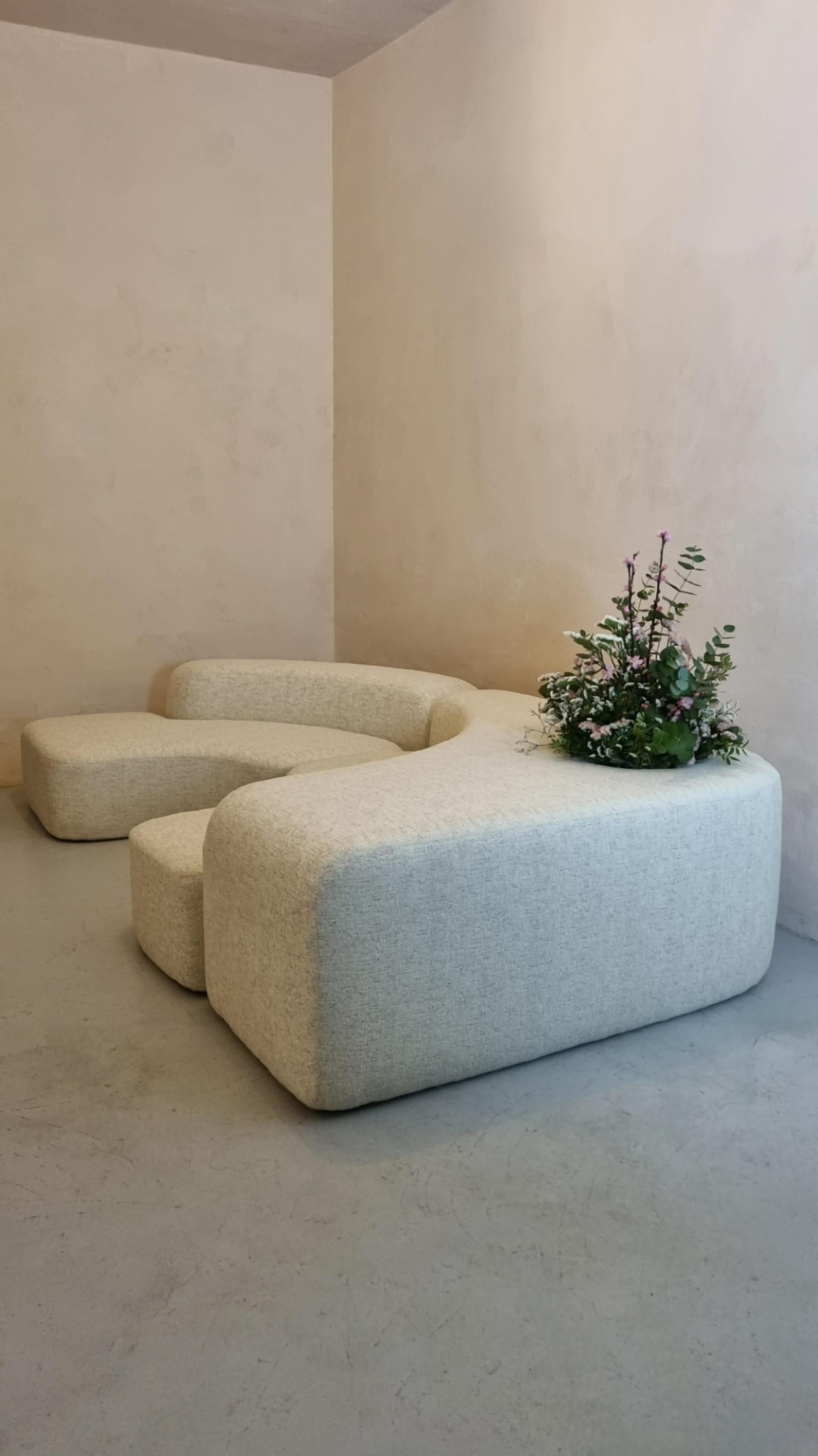 Environ 1 modular sofa designed by Ennio Chiggio for Nikol International, 1970.
Polyurethane foam frame, cotton fabric, faux leather backing, metal inserts, composed of 4 joined elements.
Excellent condition, restored.

During the late 1960s, a